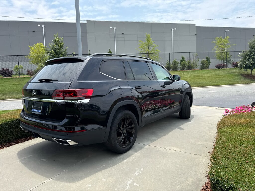 Used 2022 Volkswagen Atlas 3.6L V6 SE w/Technology SUV