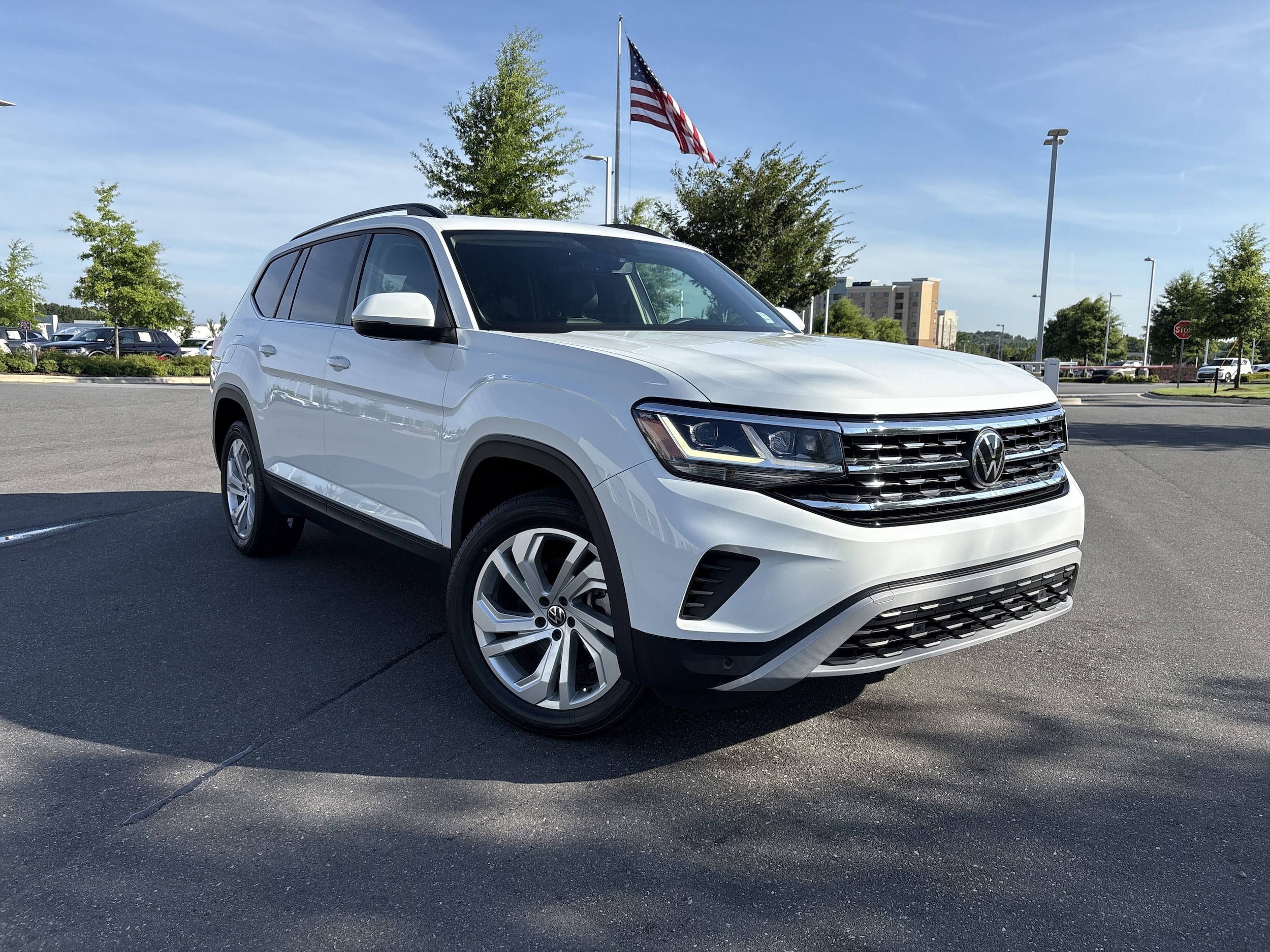 Used 2021 Volkswagen Atlas SE w/Tech with VIN 1V2JR2CA7MC588962 for sale in Concord, NC