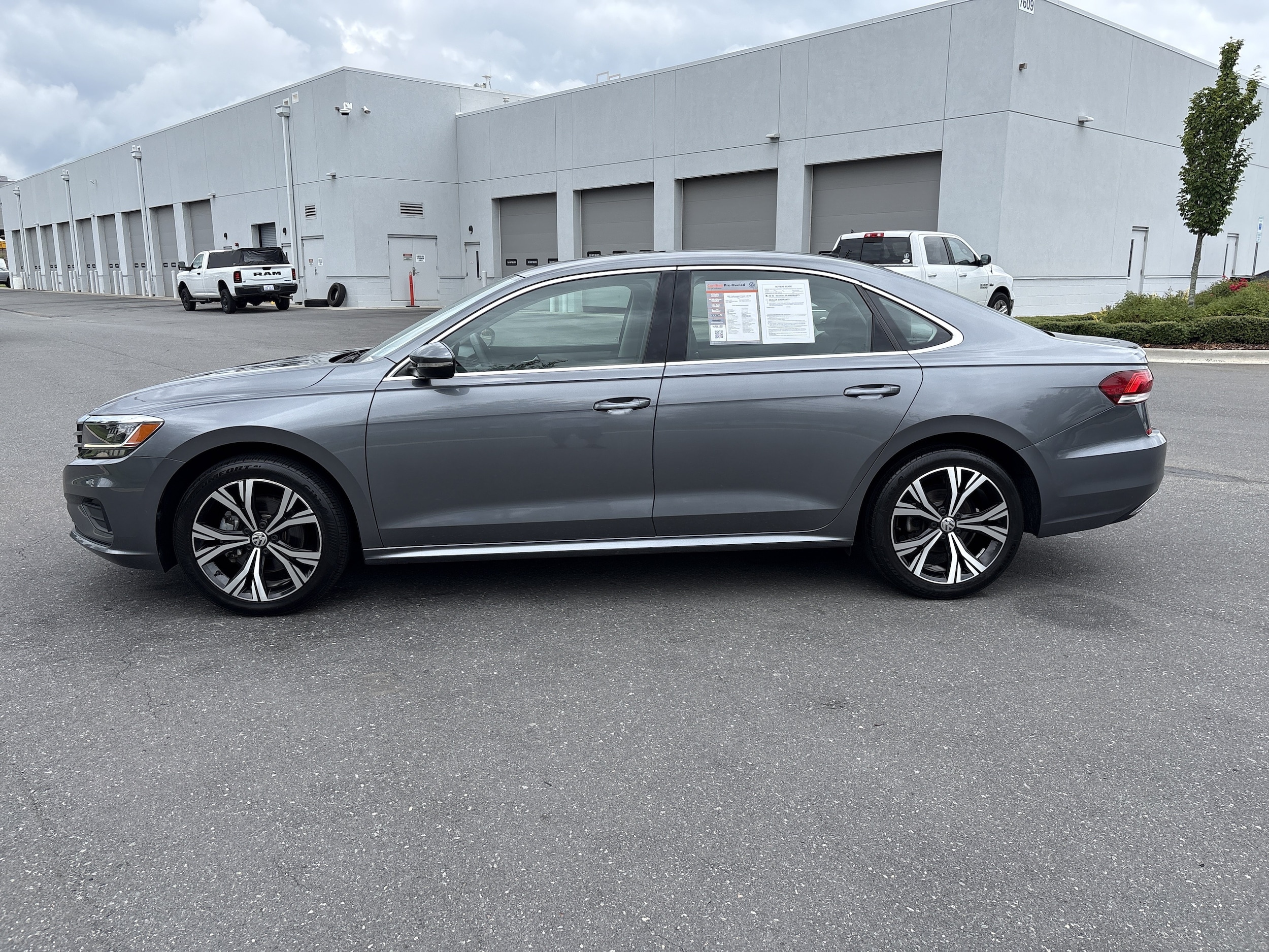 Volkswagen Passat 2.0T SE