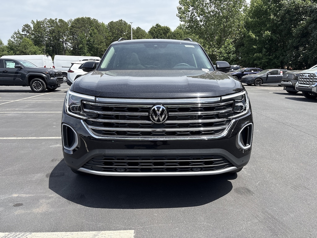 New 2026 Volkswagen Atlas SE w/Technology SUV