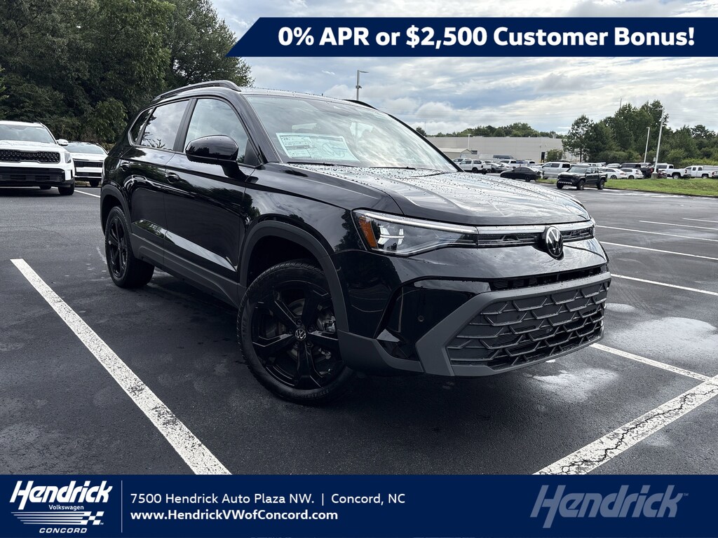 New 2025 Volkswagen Taos 1.5T SE Black SUV