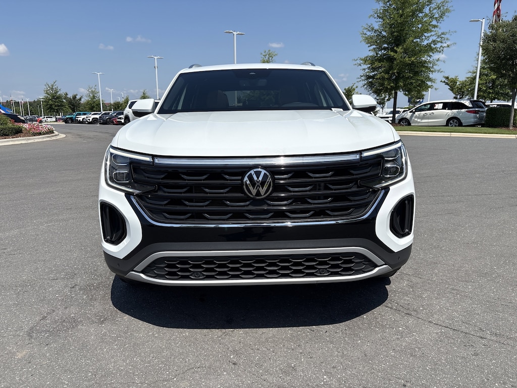 Certified 2024 Volkswagen Atlas Cross Sport 2.0T SE w/Technology SUV