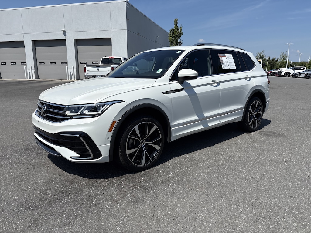 Certified 2024 Volkswagen Tiguan 2.0T SEL R-Line SUV
