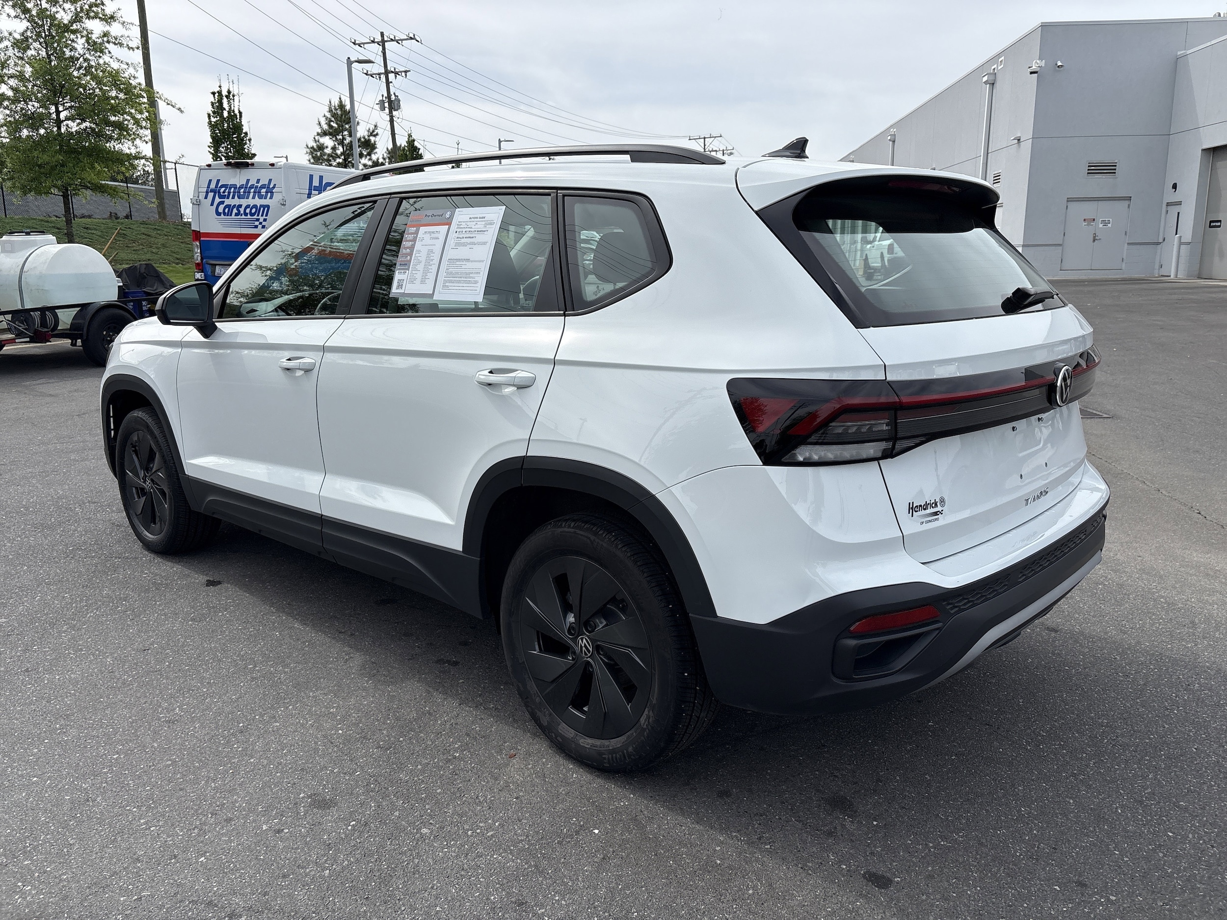 2025 Volkswagen Taos 1.5T S photo 5