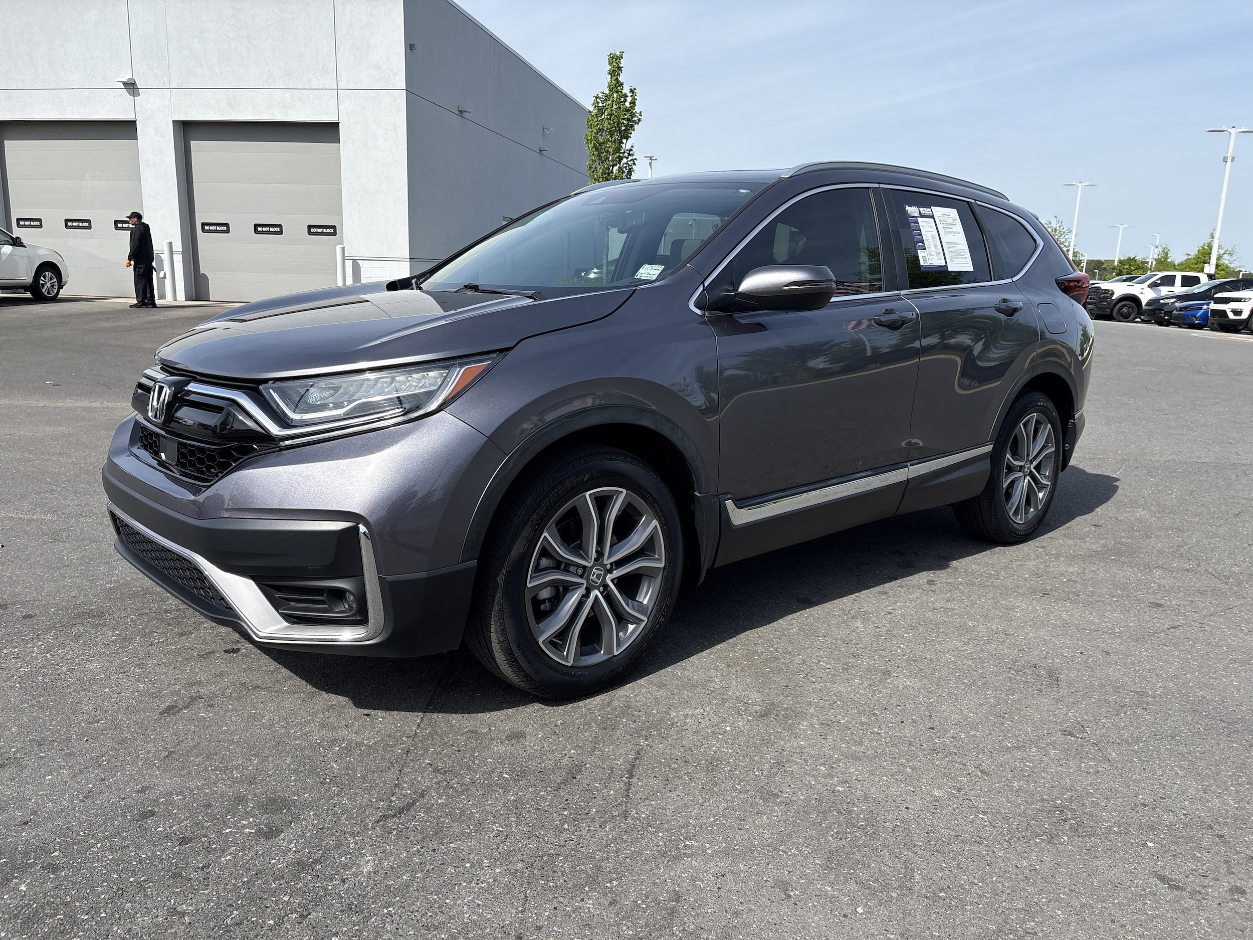 2022 Honda CR-V Touring photo 4