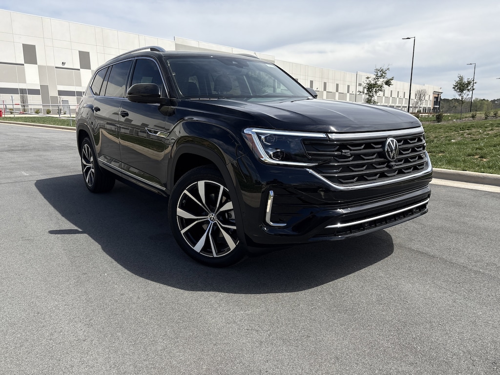 New 2026 Volkswagen Atlas 2.0T SEL Premium R-Line SUV