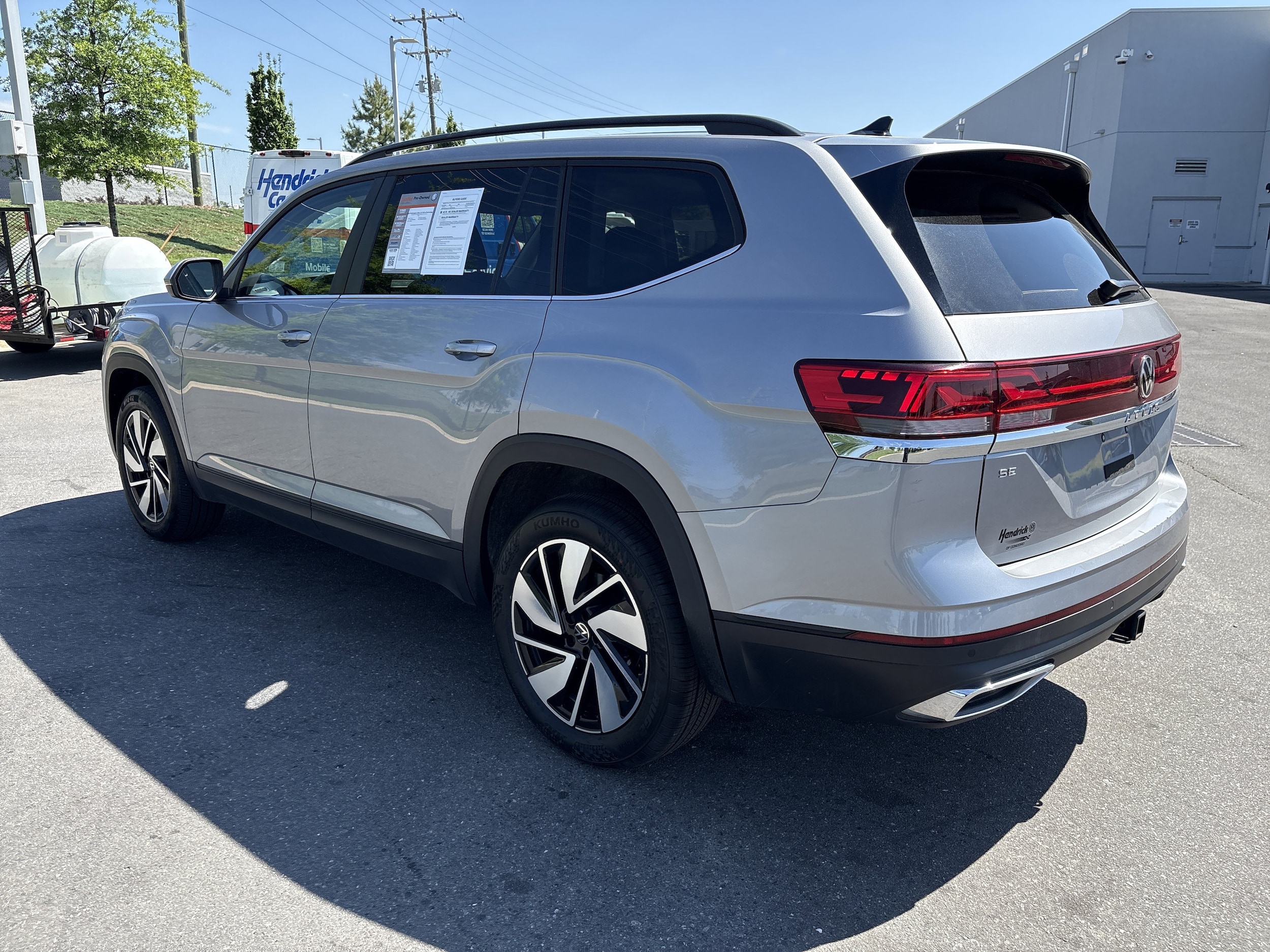 2024 Volkswagen Atlas 2.0T SE w/Technology photo 6