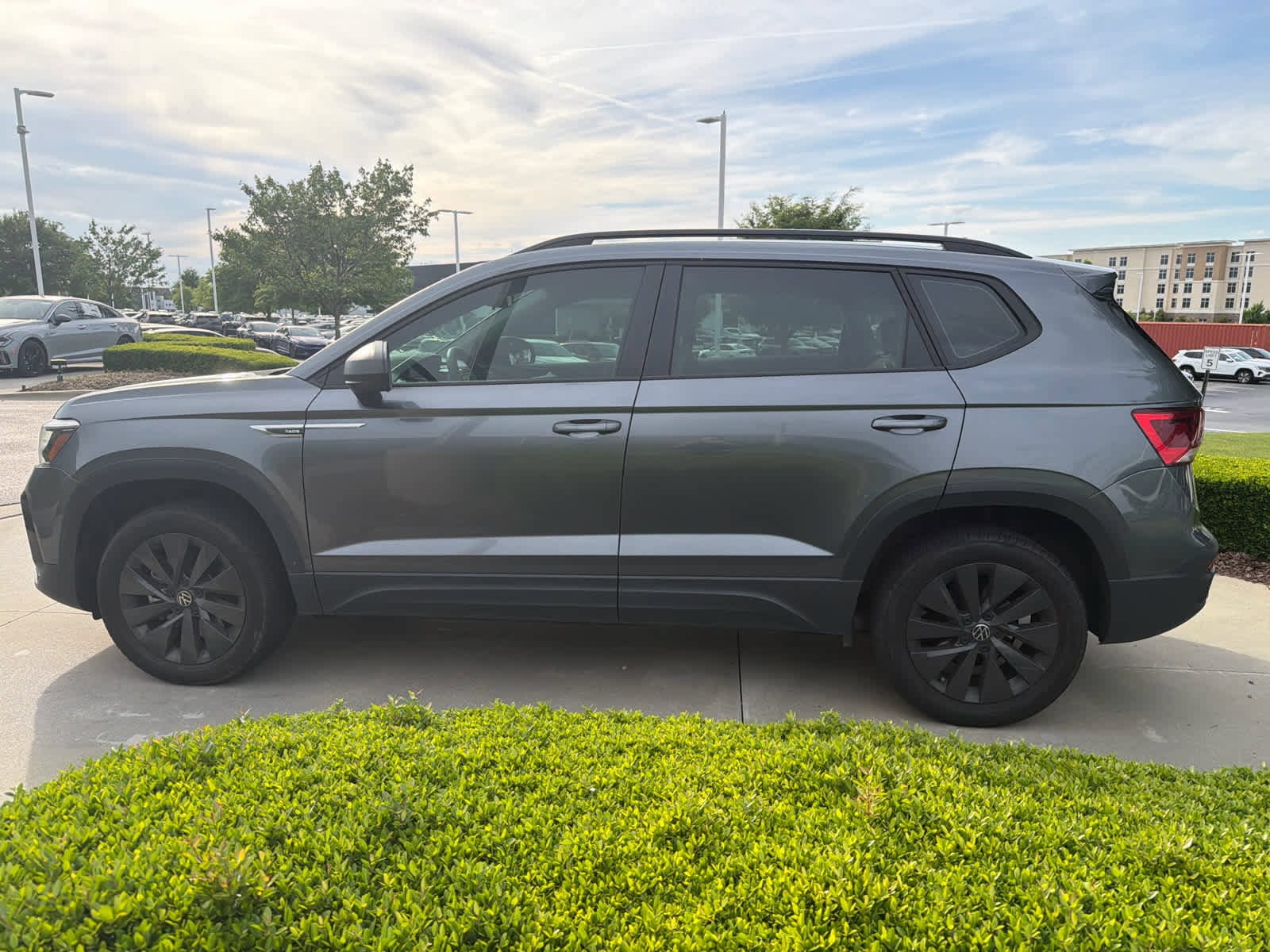 2023 Volkswagen Taos 1.5T S photo 6