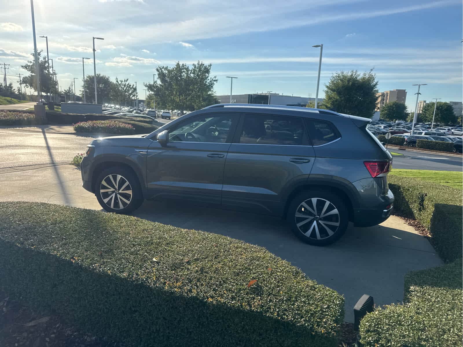 2023 Volkswagen Taos 1.5T SE