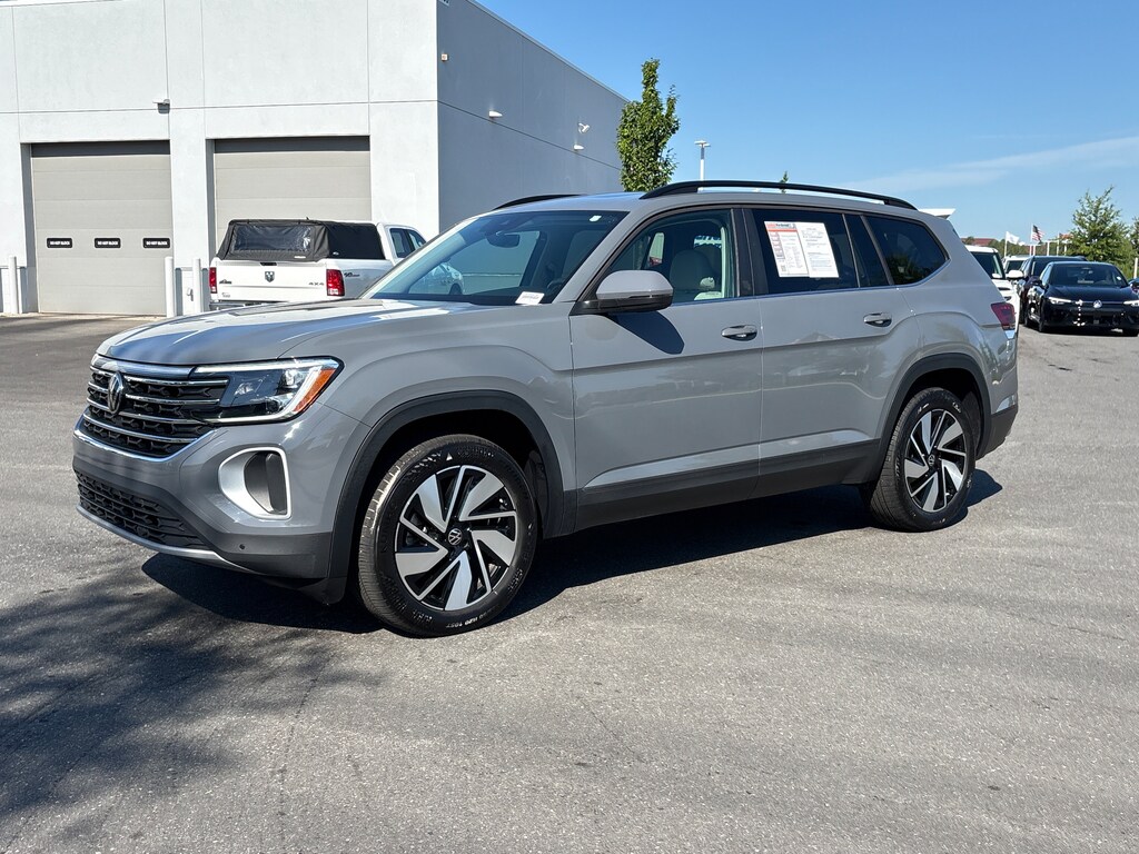 Certified 2025 Volkswagen Atlas 2.0T SE w/Technology SUV