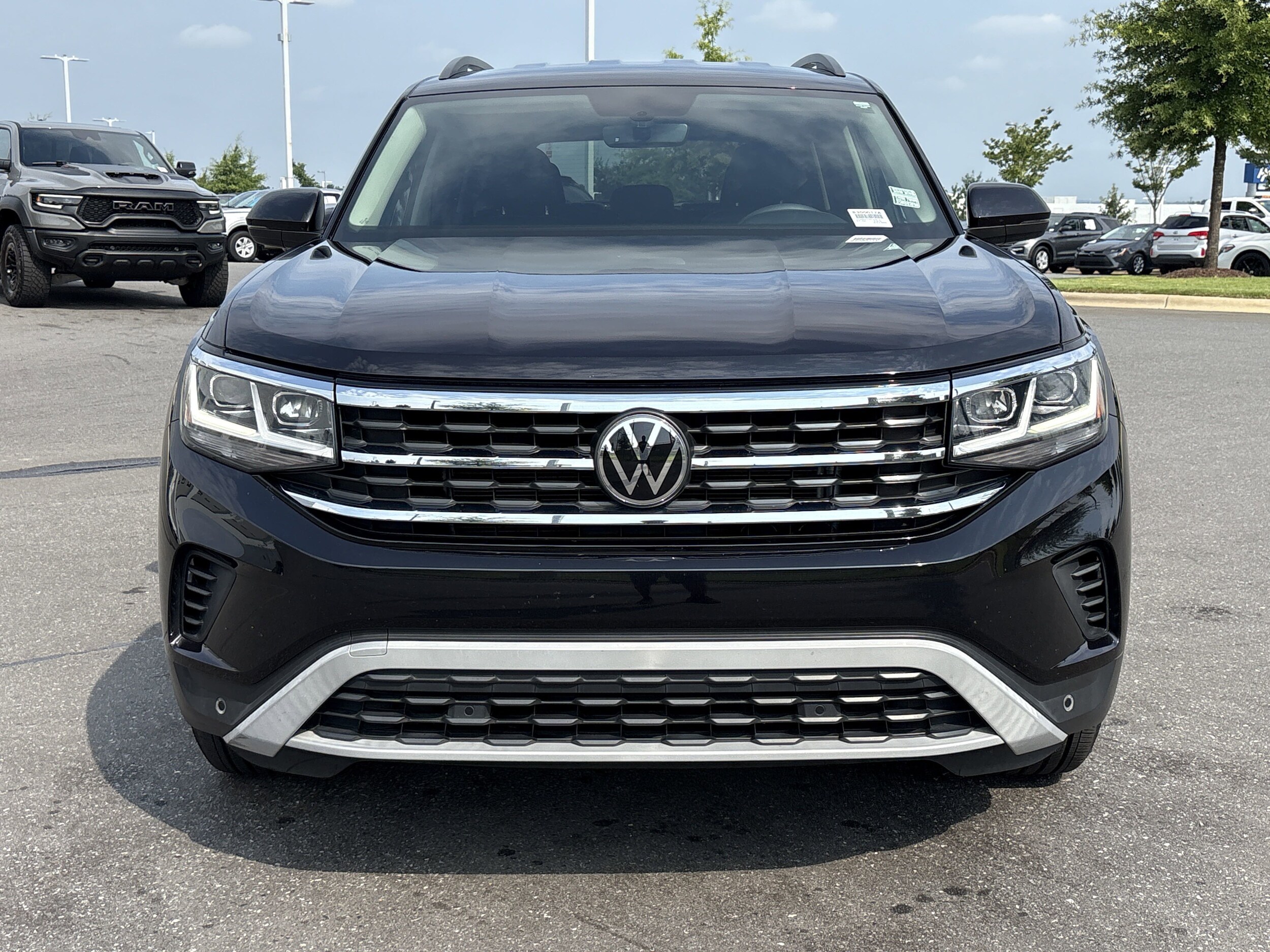 2022 Volkswagen Atlas V6 SE Technology photo 3