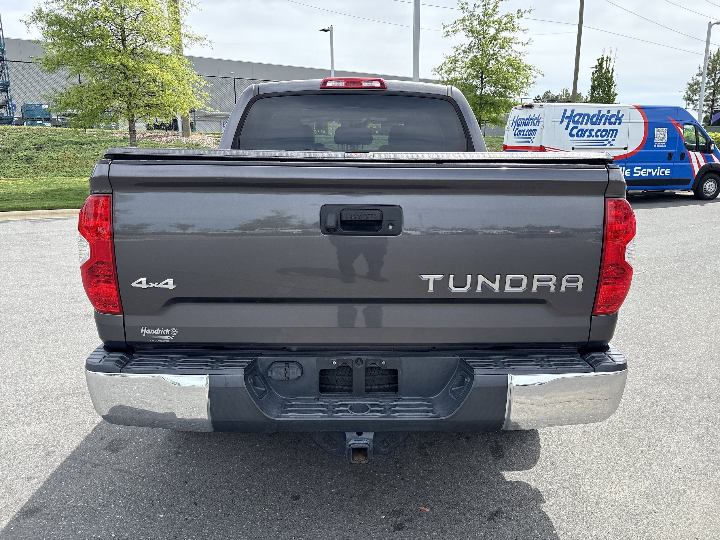 2018 Toyota Tundra Limited 5.7L V8 w/FFV photo 6