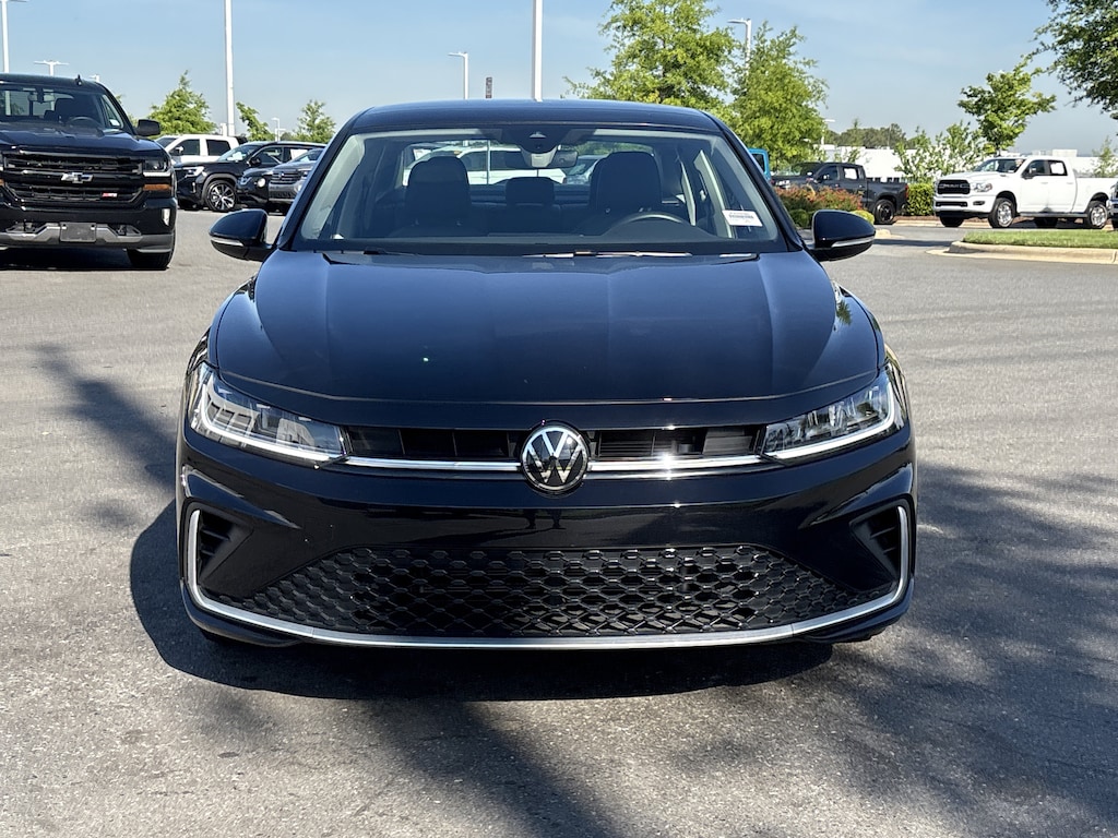Certified 2025 Volkswagen Jetta 1.5T SEL Sedan