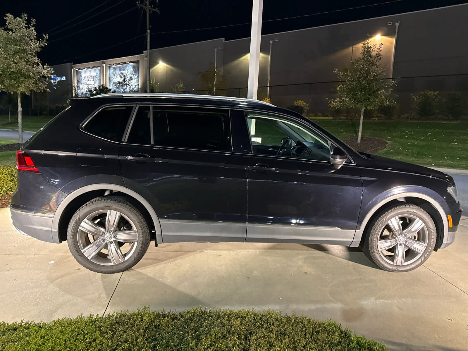 Used 2021 Volkswagen Tiguan 2.0T SEL SUV