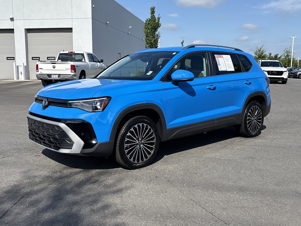 Certified 2025 Volkswagen Taos 1.5T SE SUV