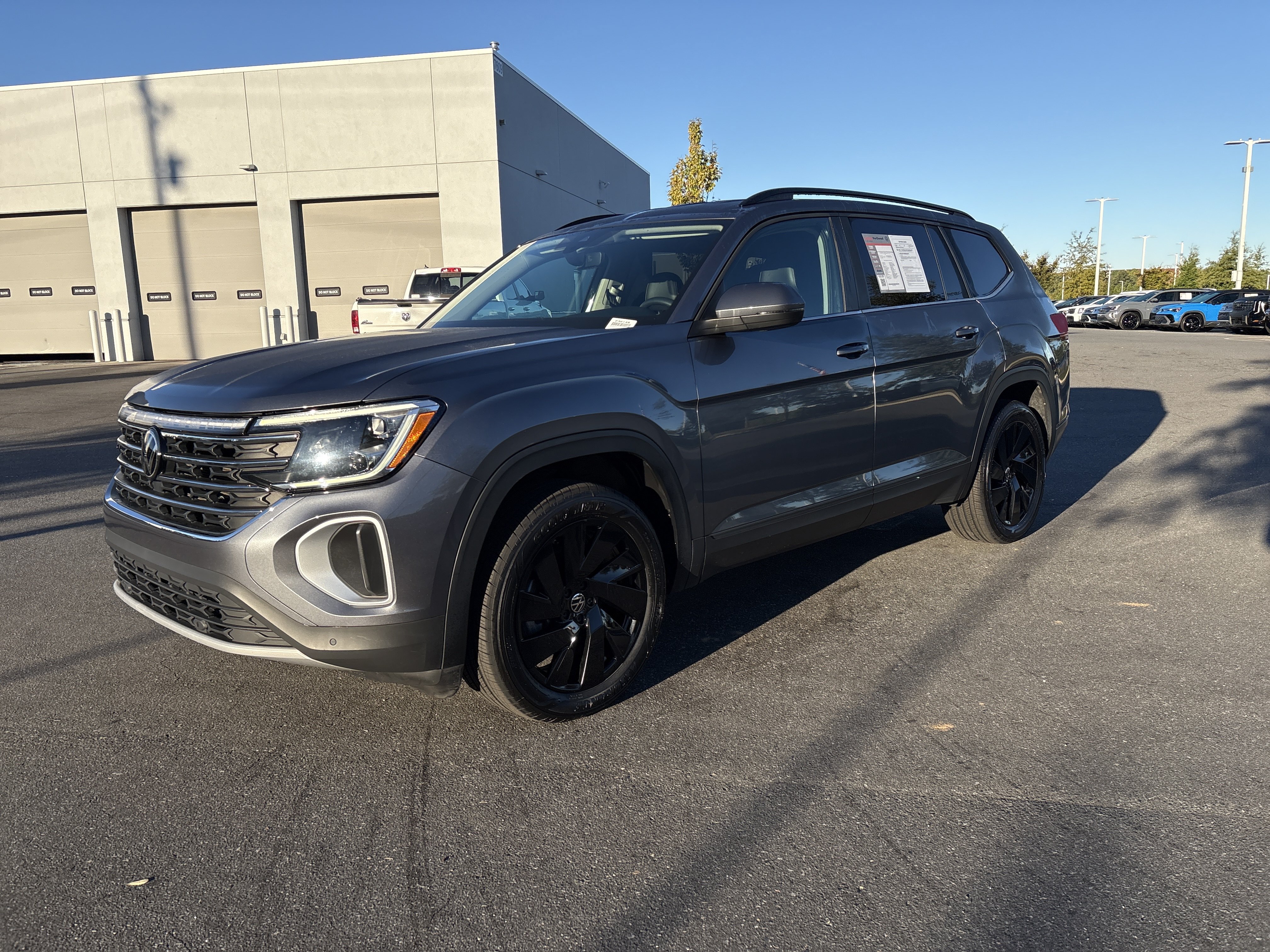 Certified 2024 Volkswagen Atlas 2.0T SE w/Technology SUV