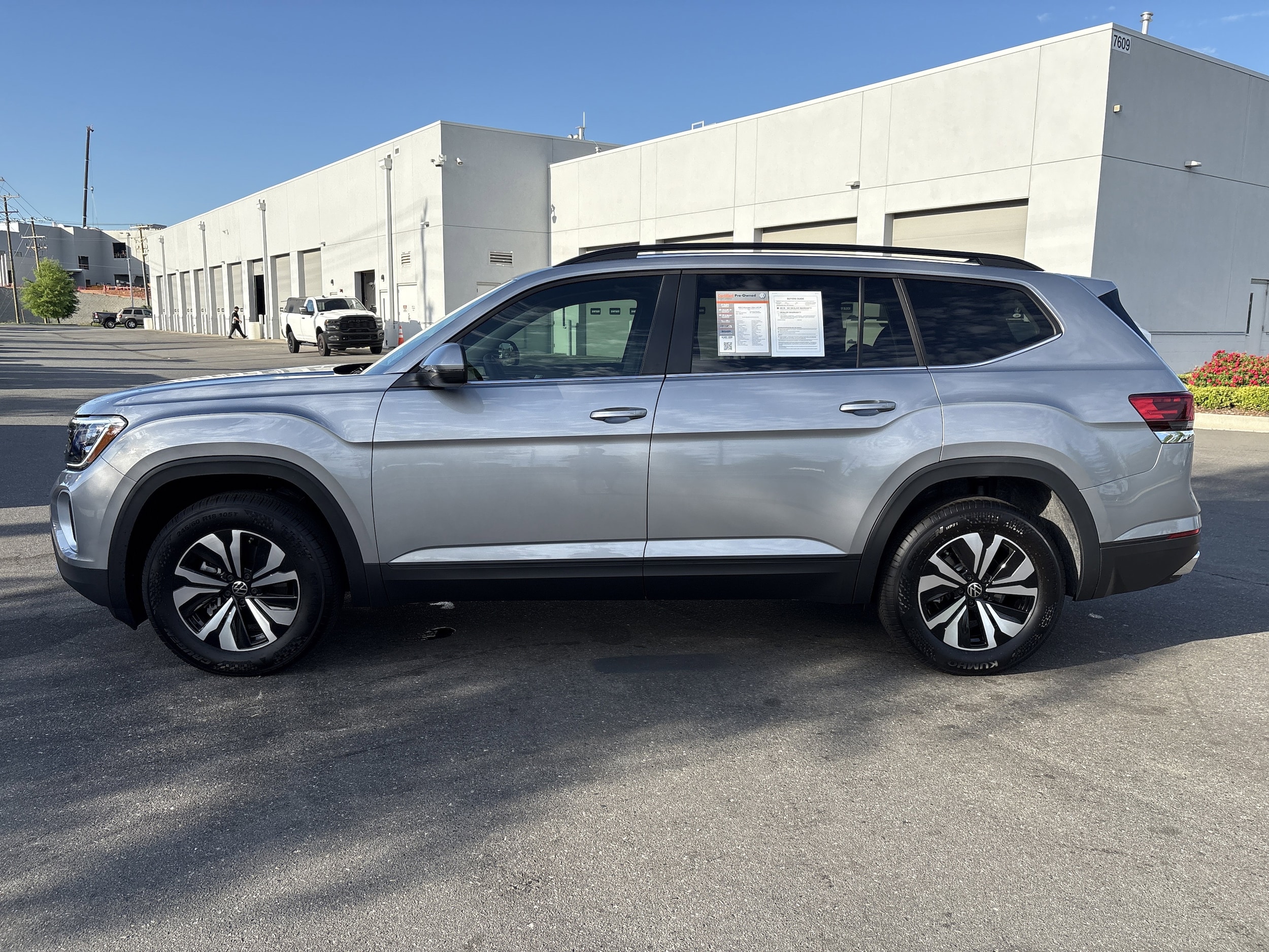2026 Volkswagen Atlas 2.0T SE photo 4