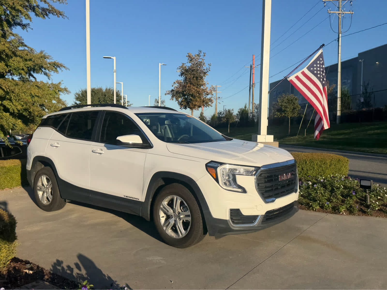 Used 2022 GMC Terrain SLE SUV