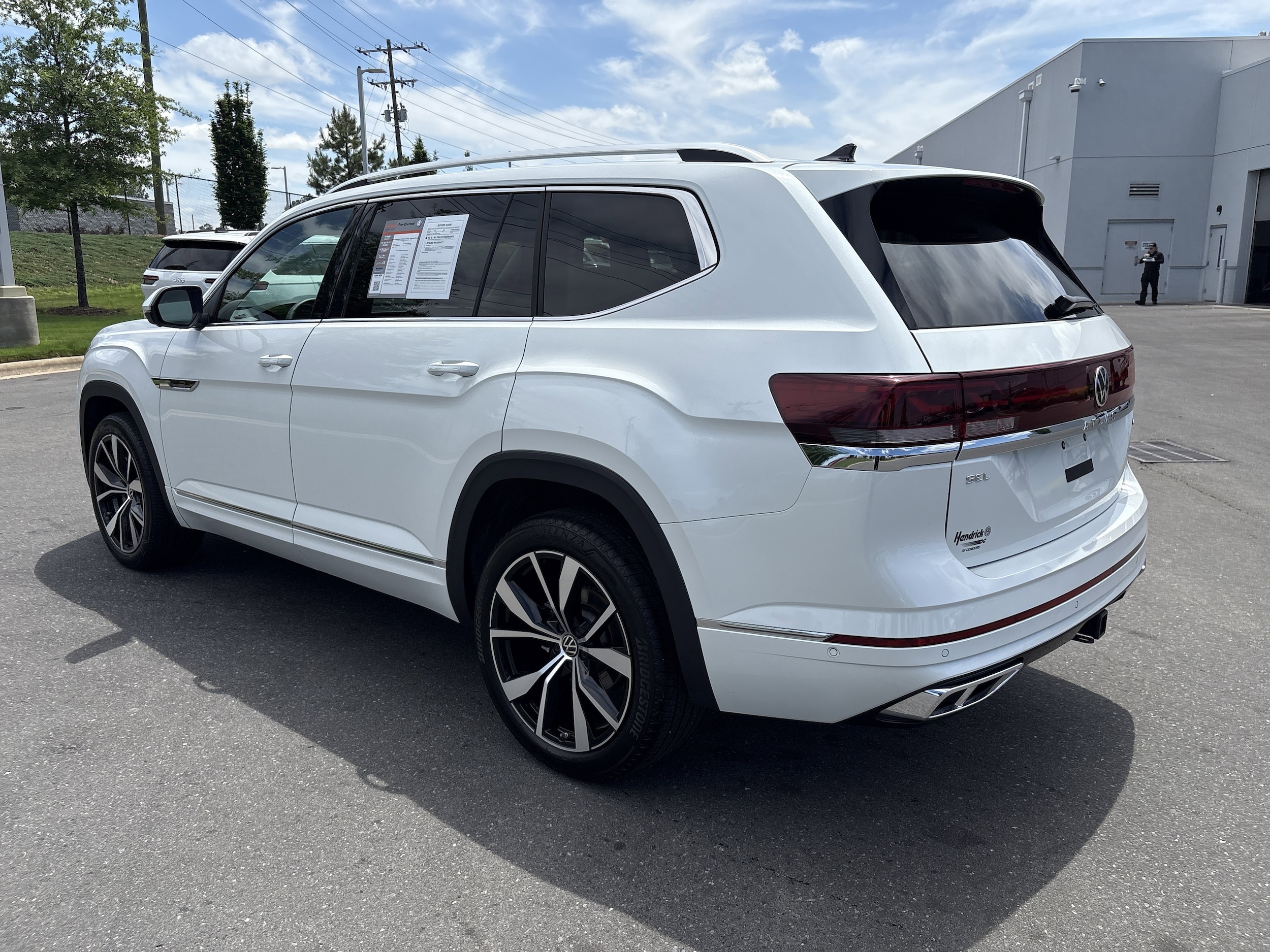2026 Volkswagen Atlas 2.0T SEL Premium R-Line photo 5