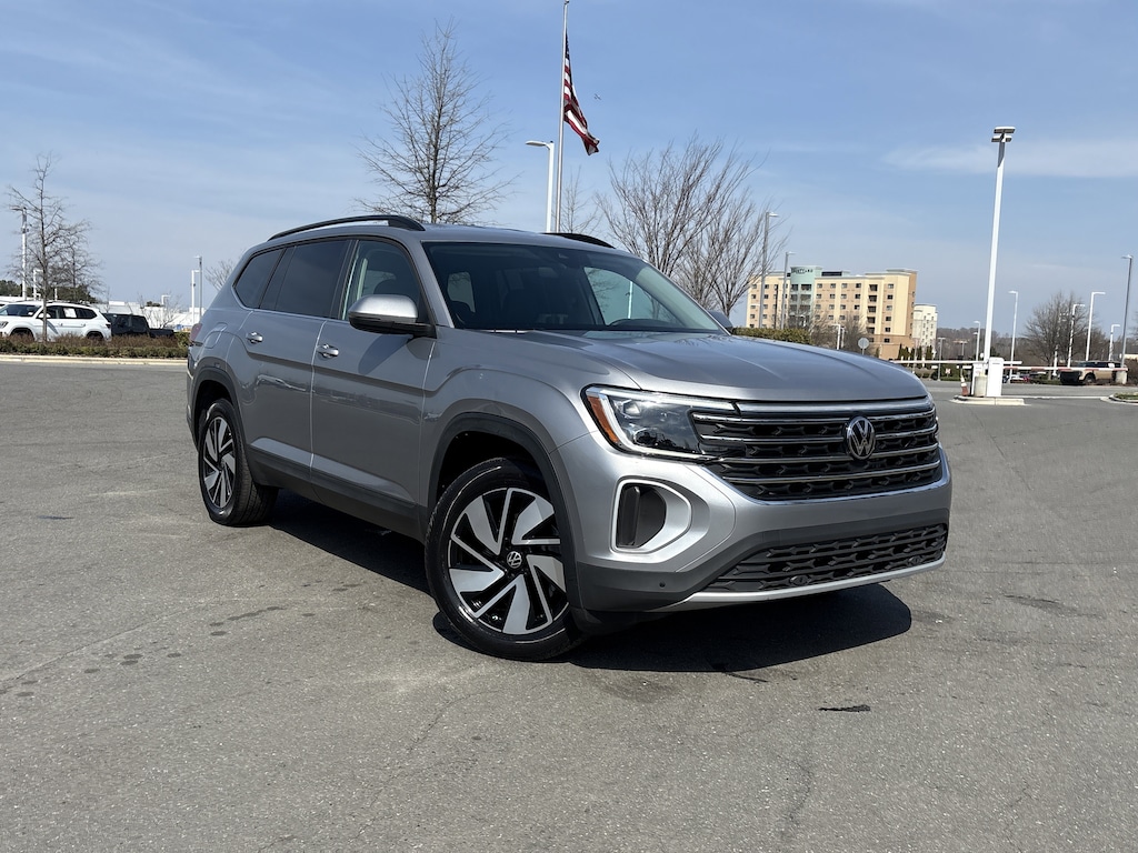 Certified 2025 Volkswagen Atlas 2.0T SE w/Technology SUV