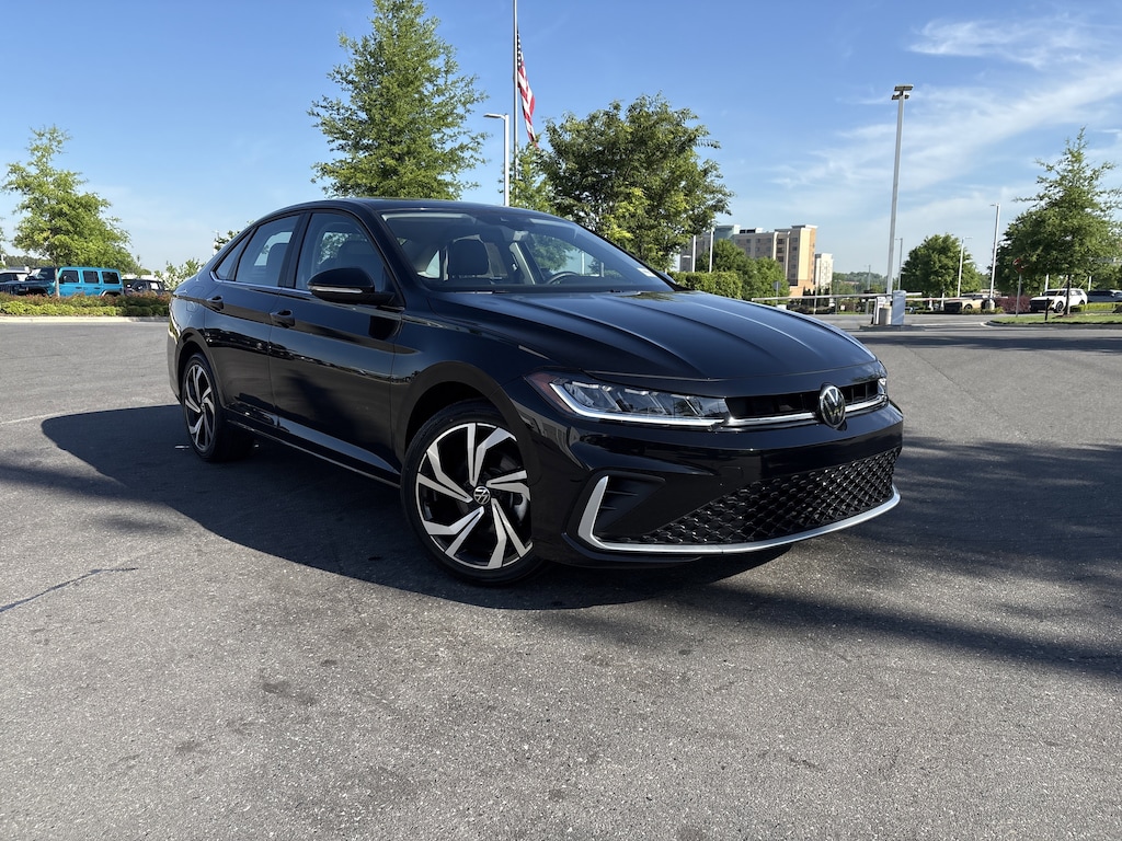 Certified 2025 Volkswagen Jetta 1.5T SEL Sedan