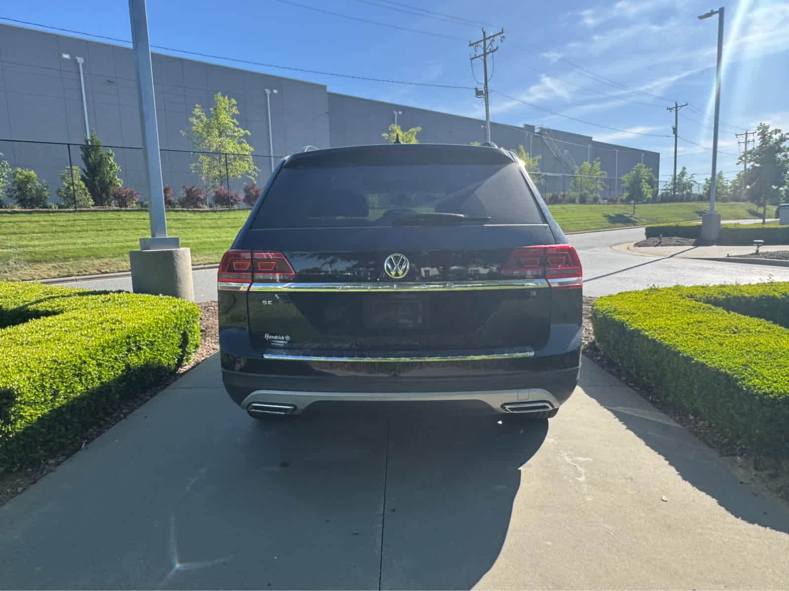 2020 Volkswagen Atlas 2.0T SE w/Technology photo 6