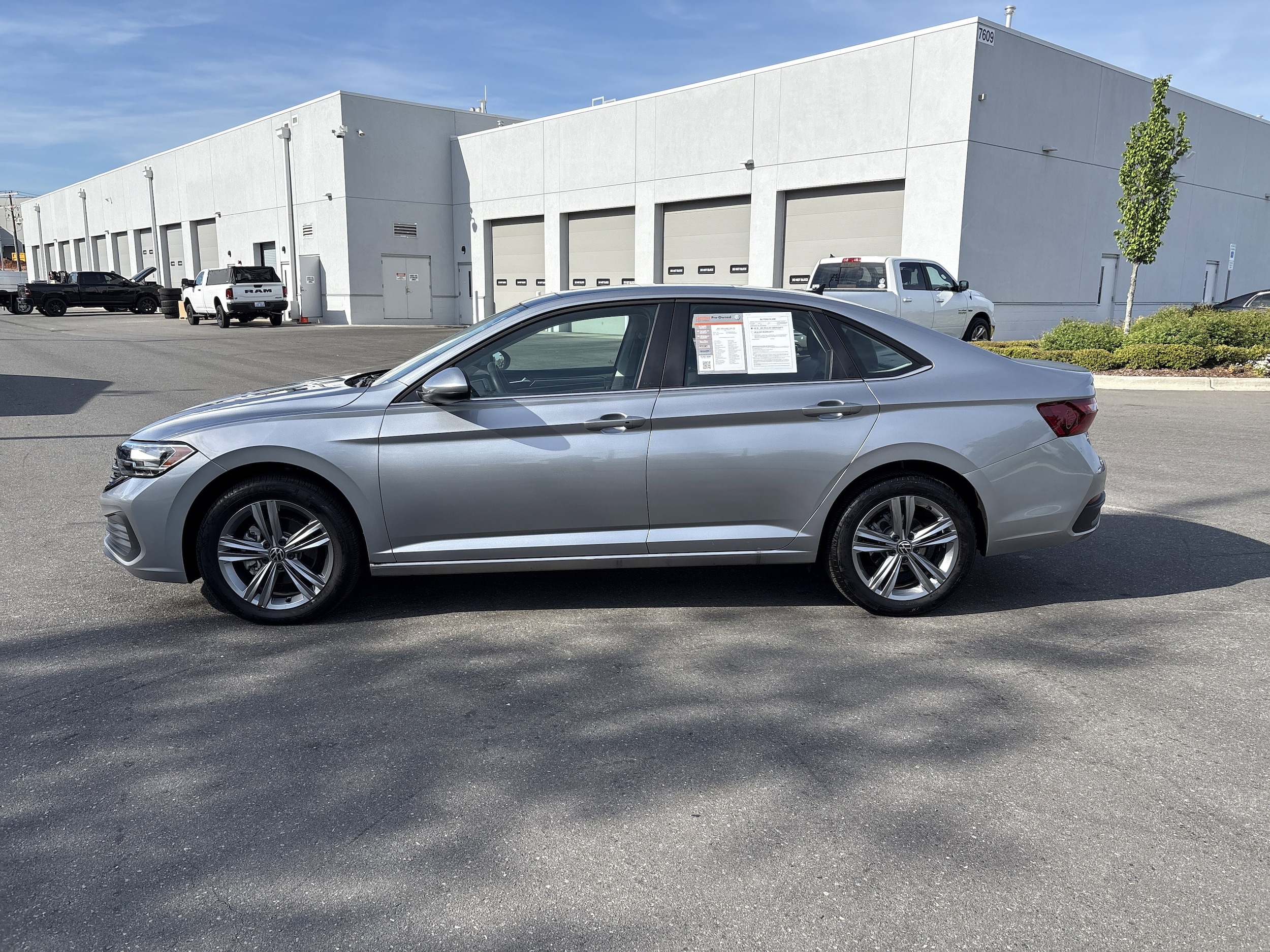 2024 Volkswagen Jetta 1.5T SE photo 5