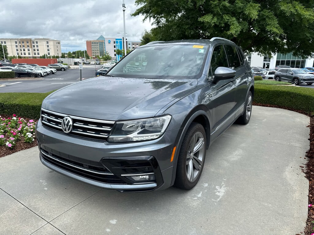Used 2018 Volkswagen Tiguan 2.0T SEL 4MOTION SUV