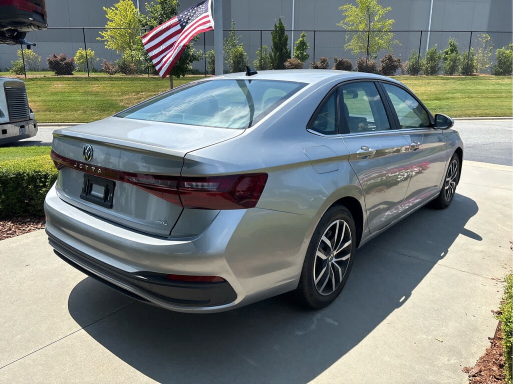 Used 2026 Volkswagen Jetta 1.5T SE Sedan