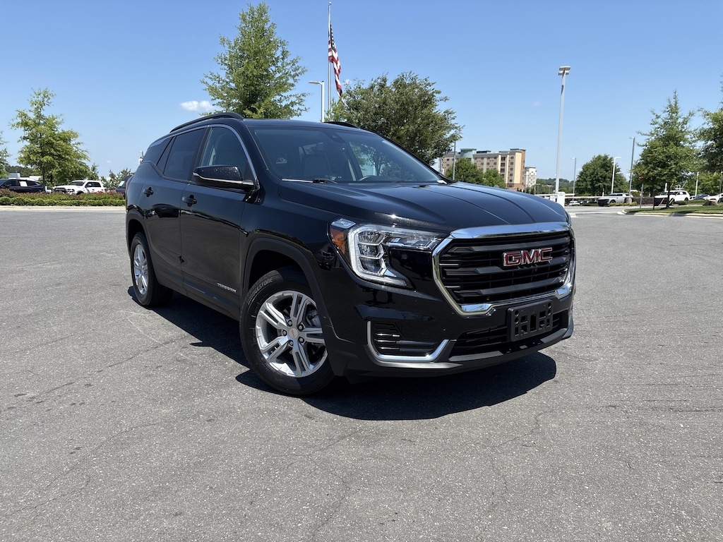 Used 2023 GMC Terrain SLE SUV