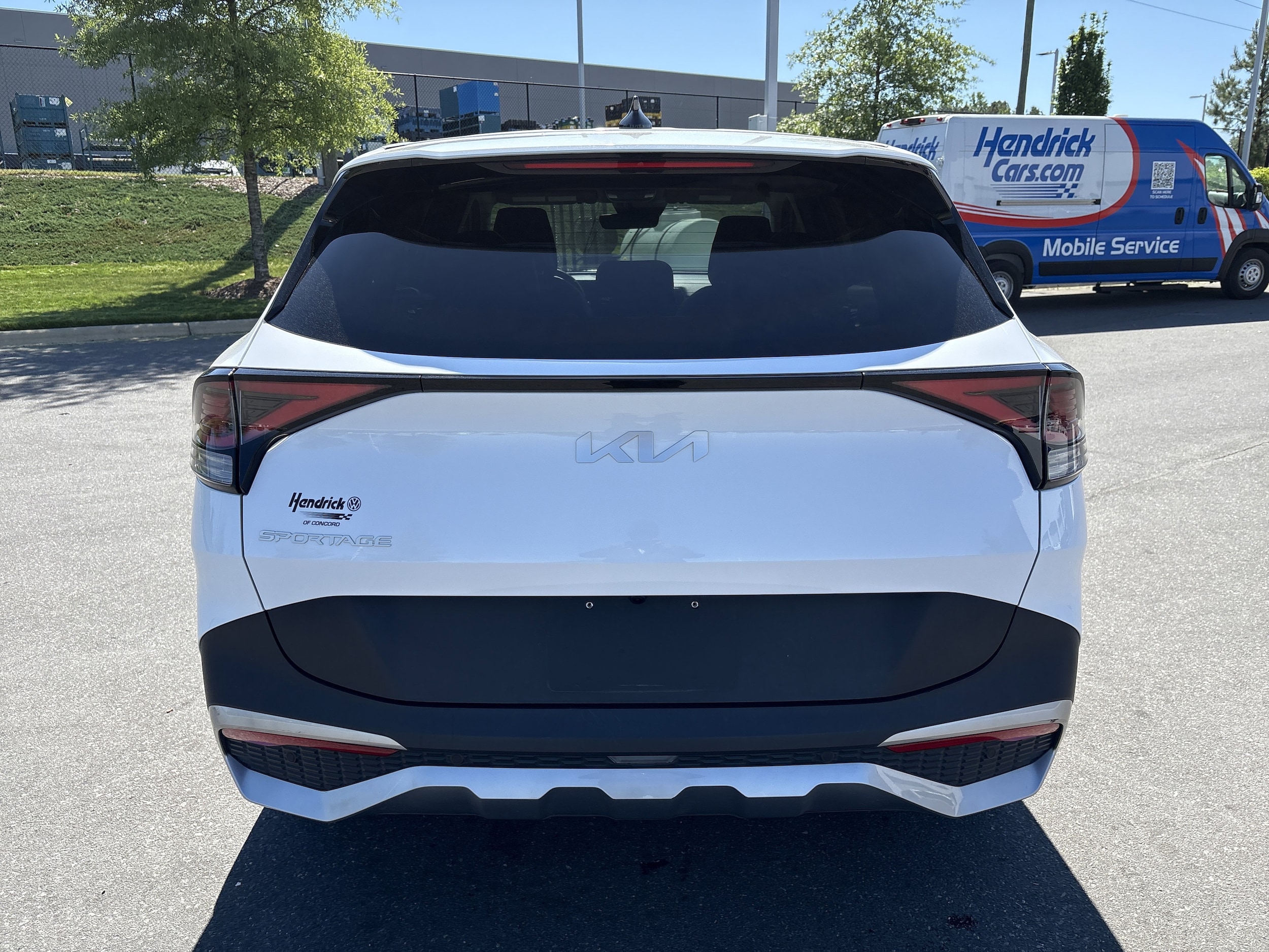 2023 Kia Sportage EX photo 3