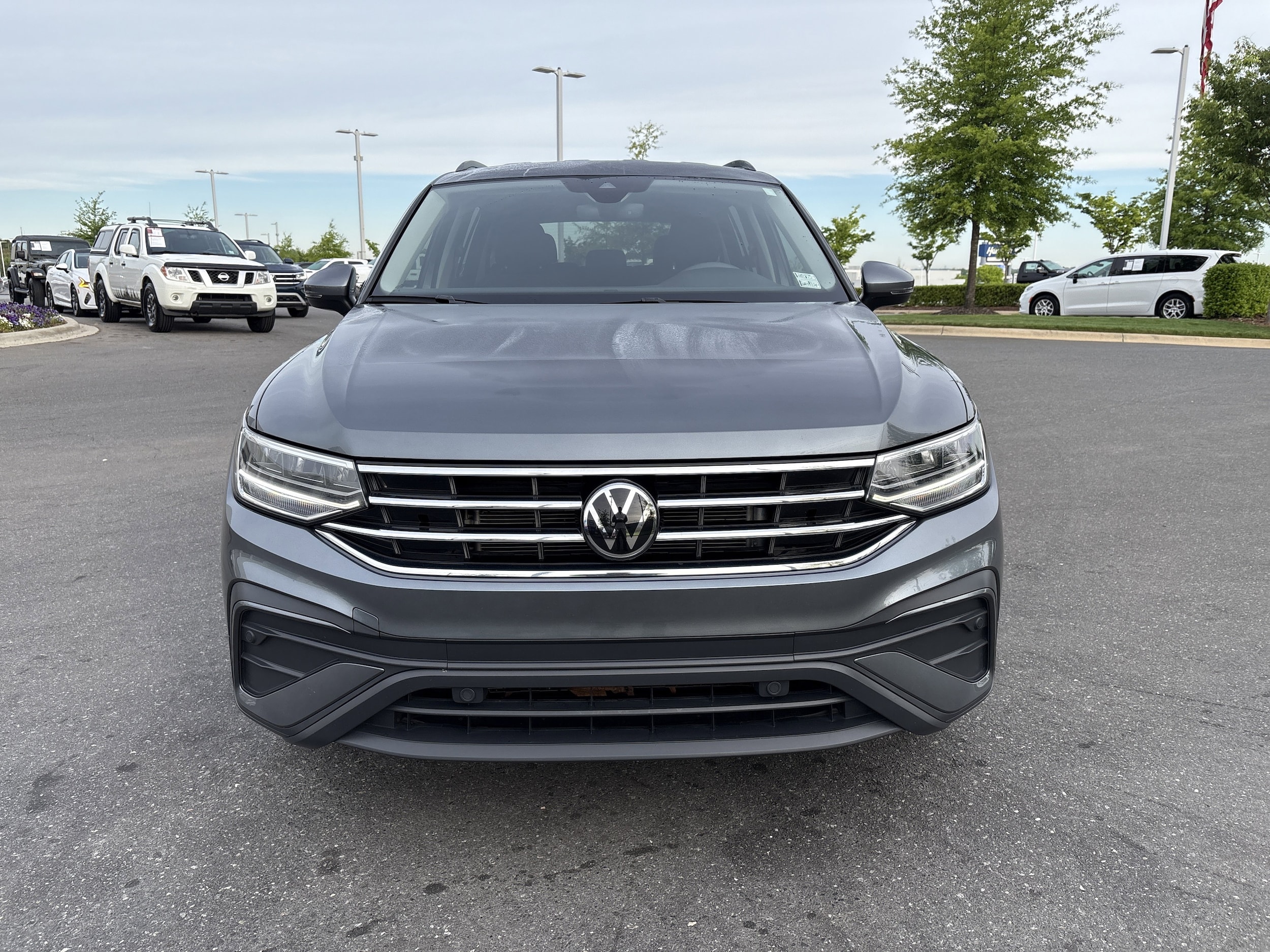 2023 Volkswagen Tiguan 2.0T S photo 2