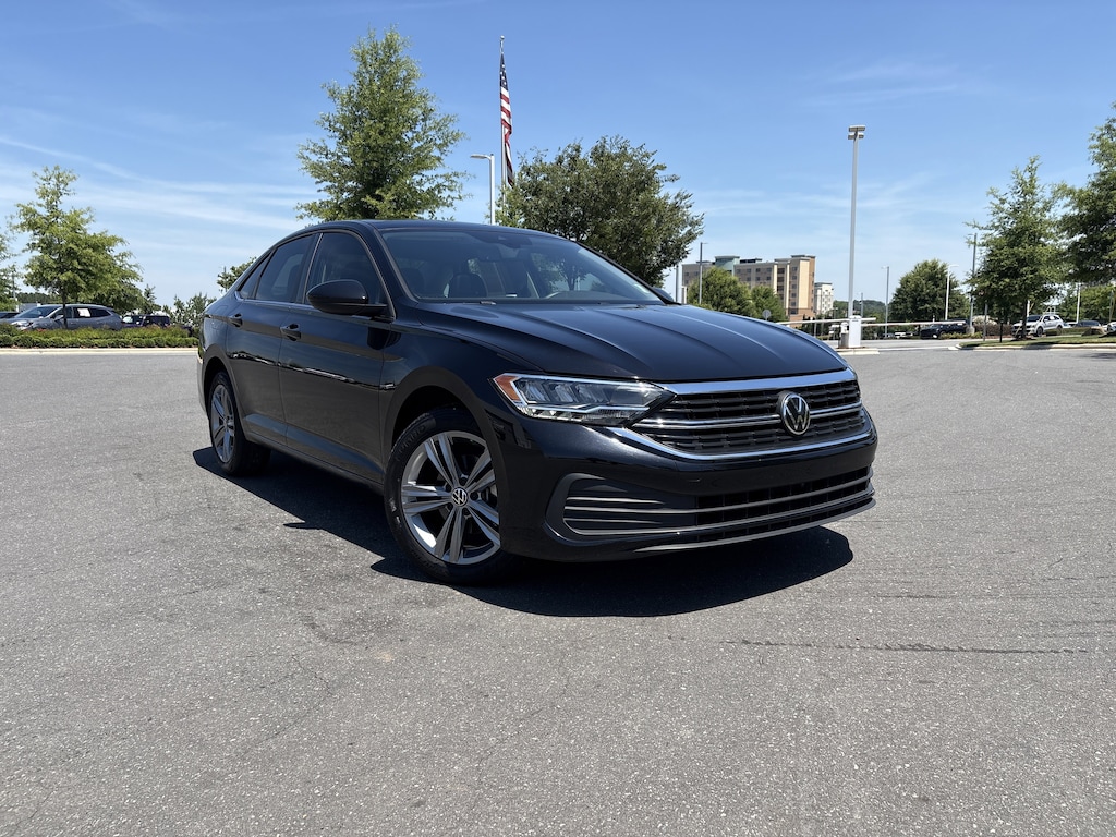 Certified 2023 Volkswagen Jetta 1.5T SE Sedan