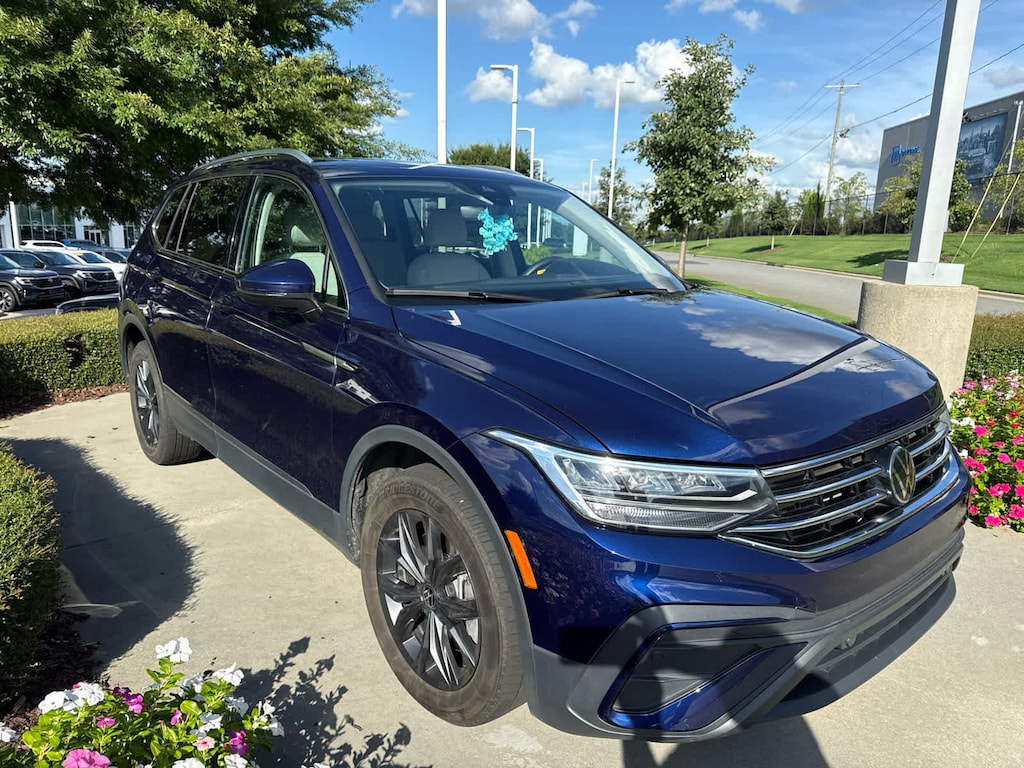 Used 2024 Volkswagen Tiguan 2.0T SE SUV