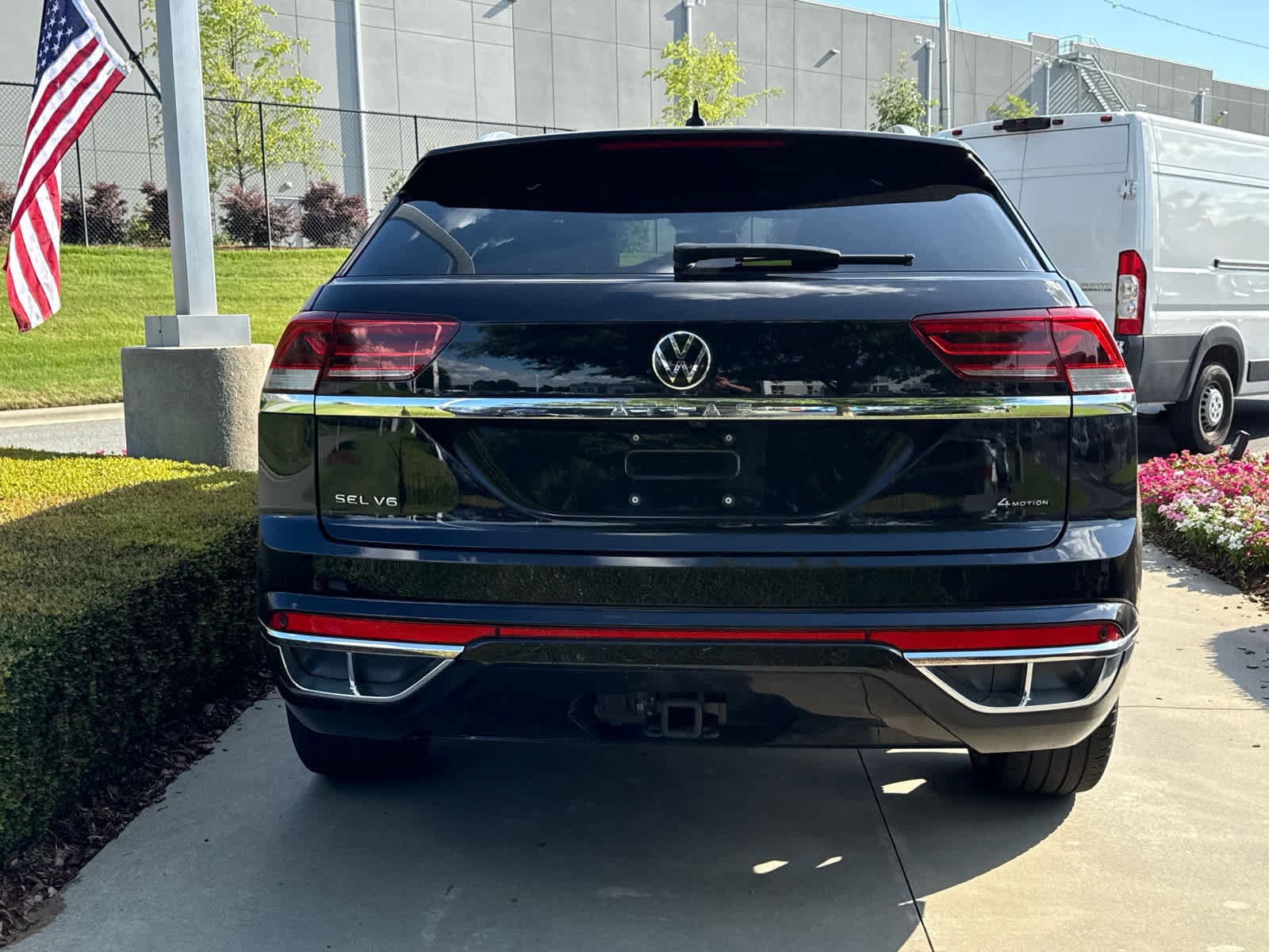 Volkswagen Atlas Cross Sport 3.6L V6 SEL Premium R-Line