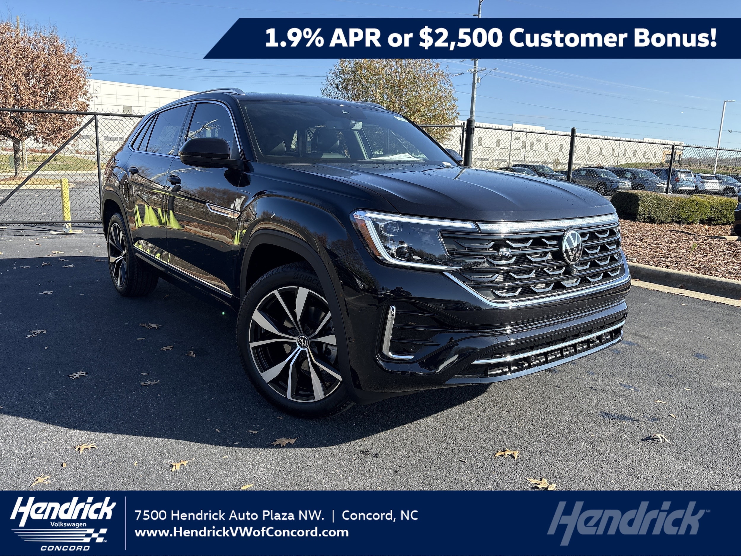 2026 Volkswagen Atlas Cross Sport SEL Premium R-LINE's photo