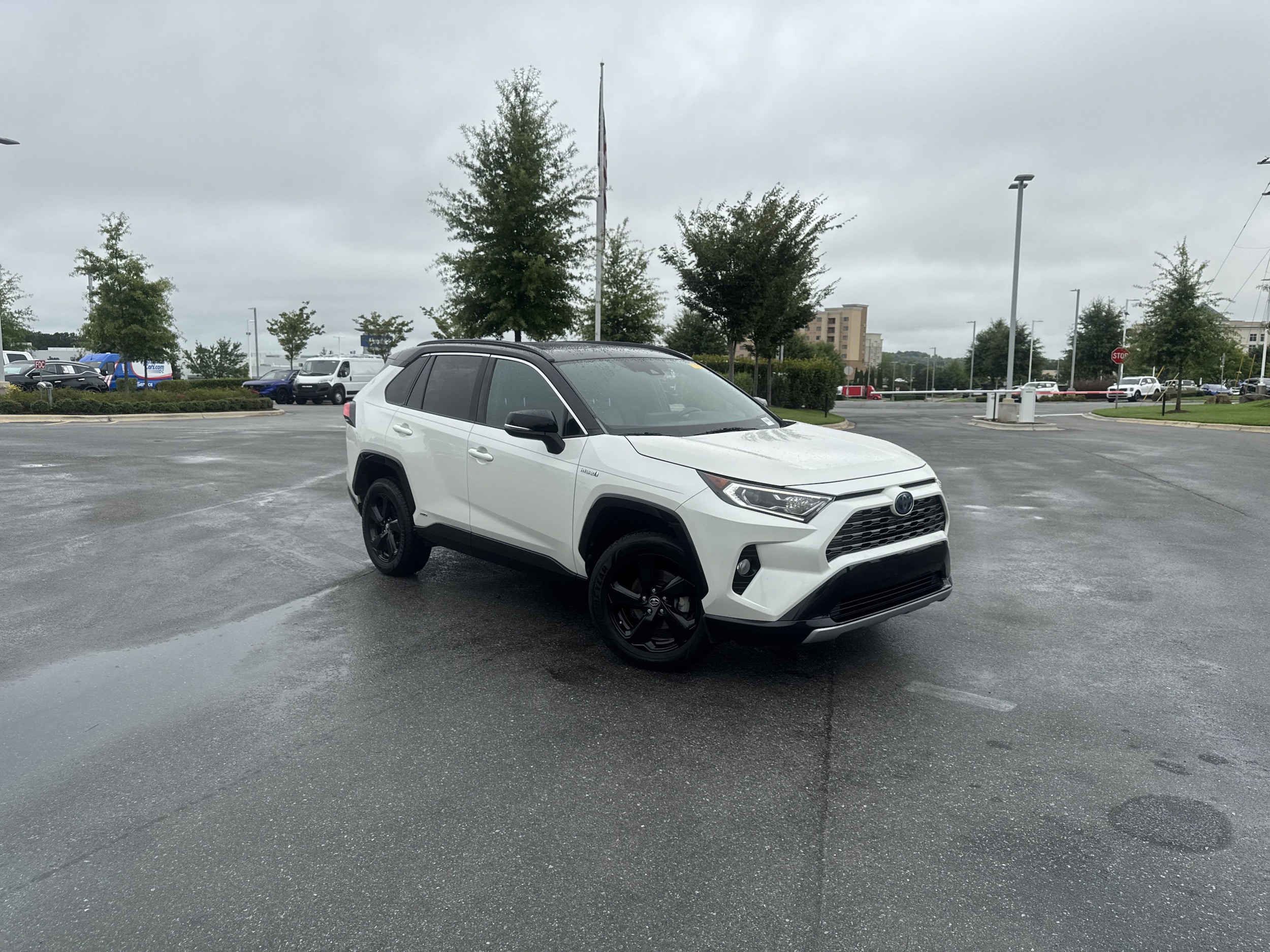2020 Toyota RAV4 Hybrid XSE