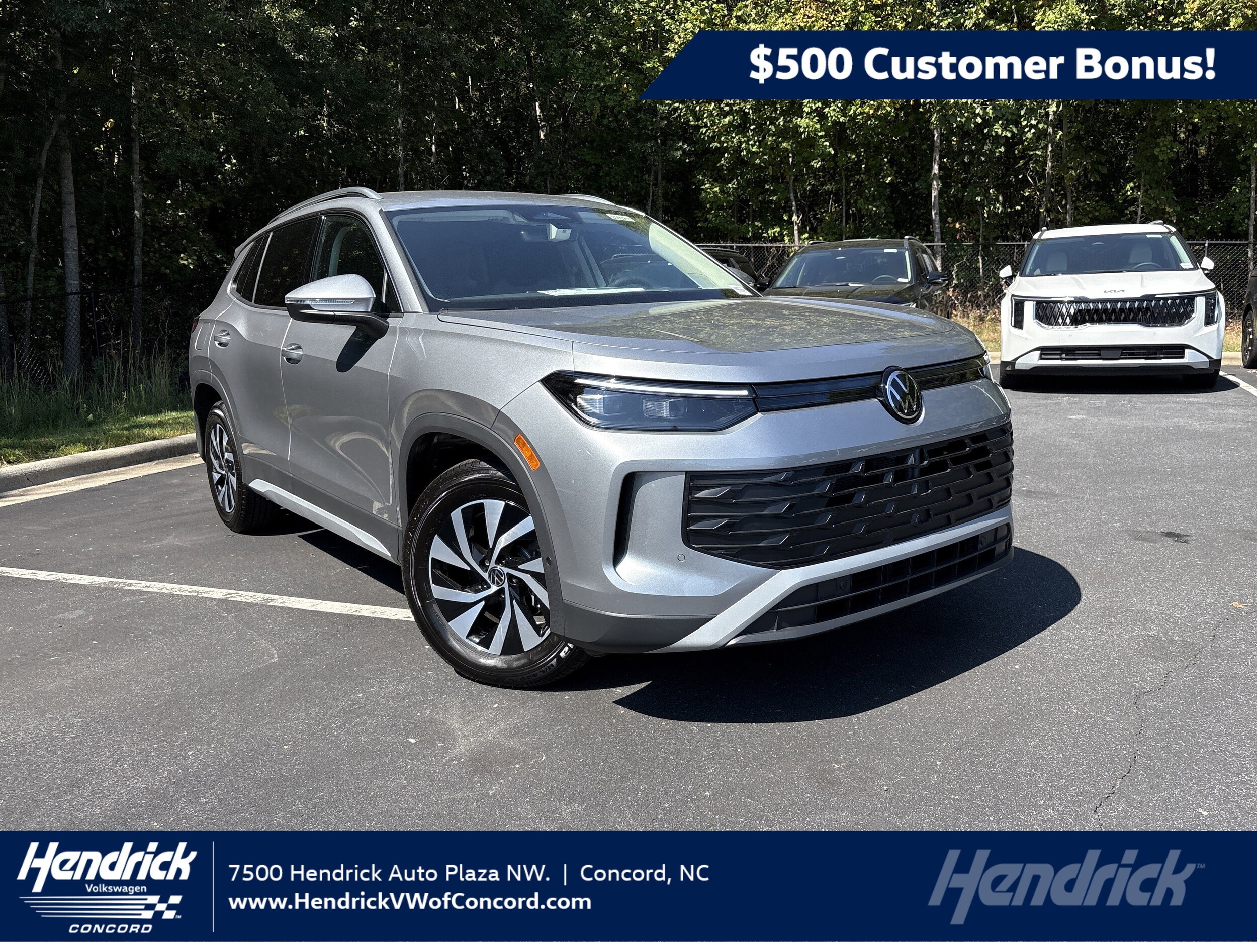 2025 Volkswagen Tiguan S's photo