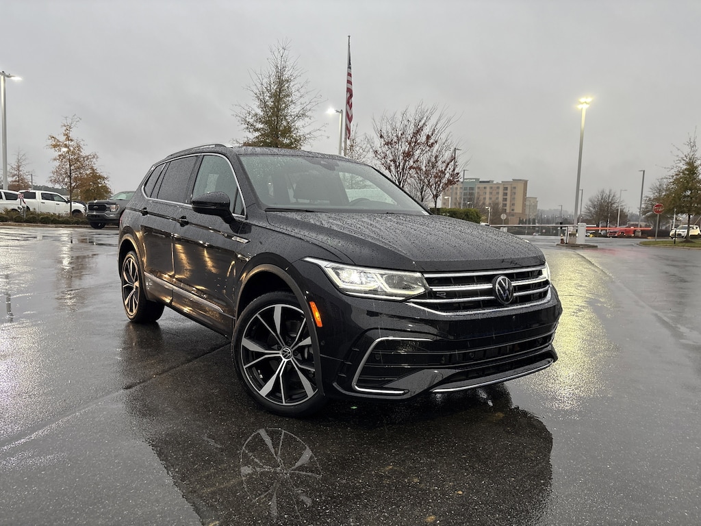 Certified 2024 Volkswagen Tiguan 2.0T SEL R-Line SUV