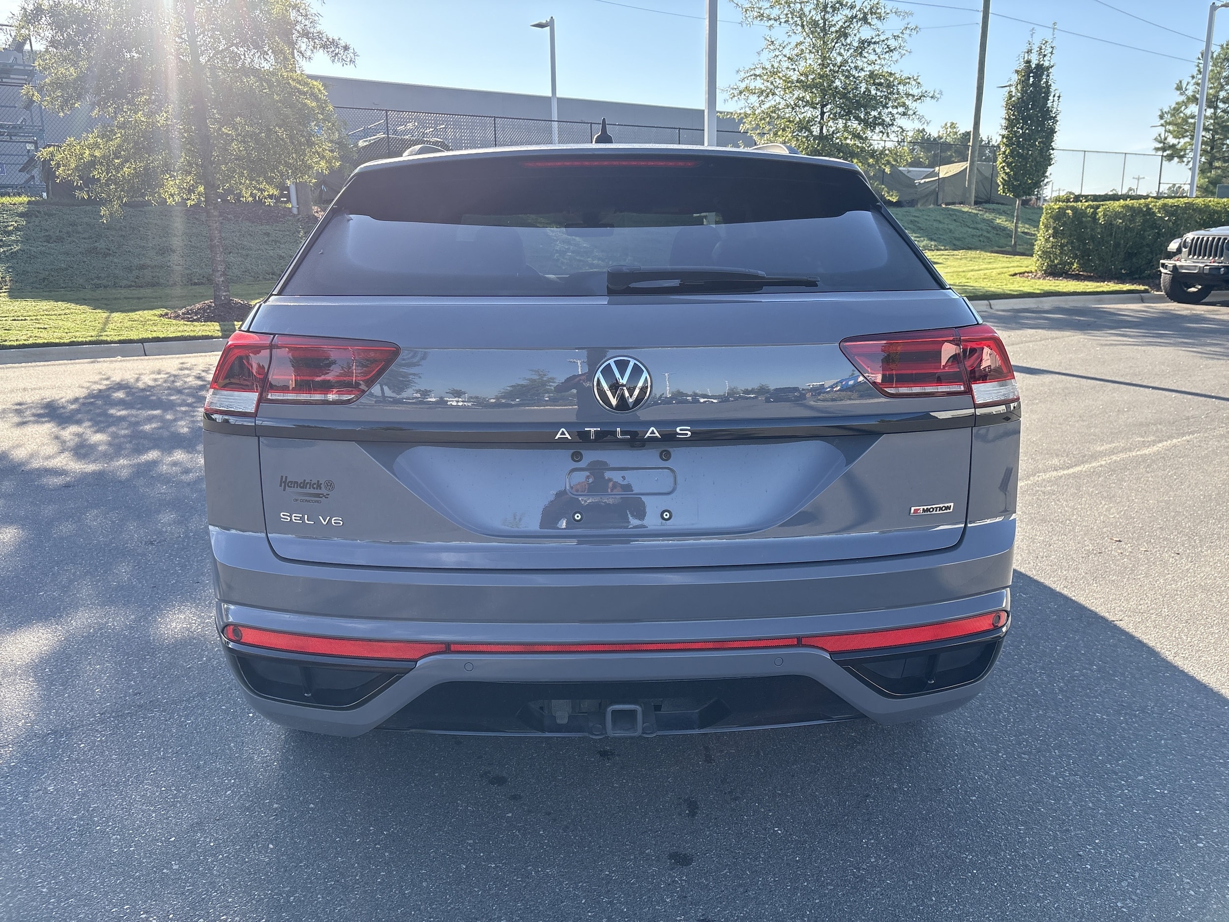 2022 Volkswagen Atlas Cross Sport 3.6L V6 SEL R-Line Black