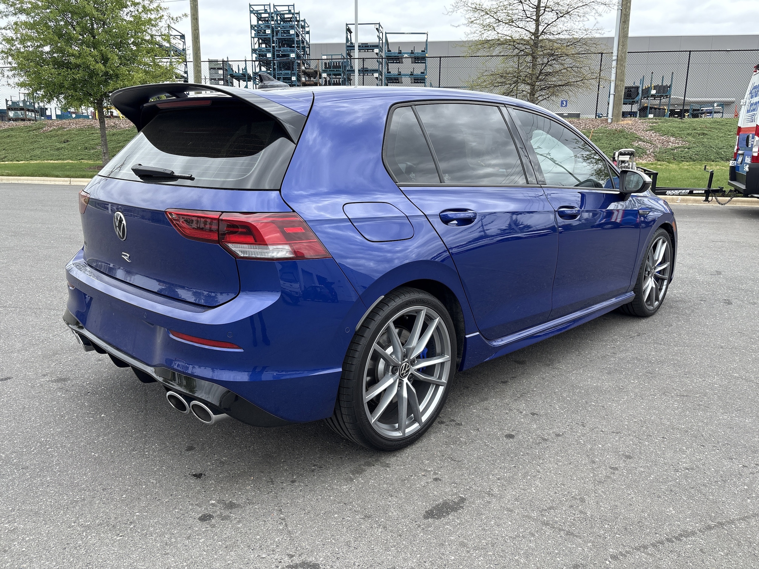 2024 Volkswagen Golf R 2.0T photo 3
