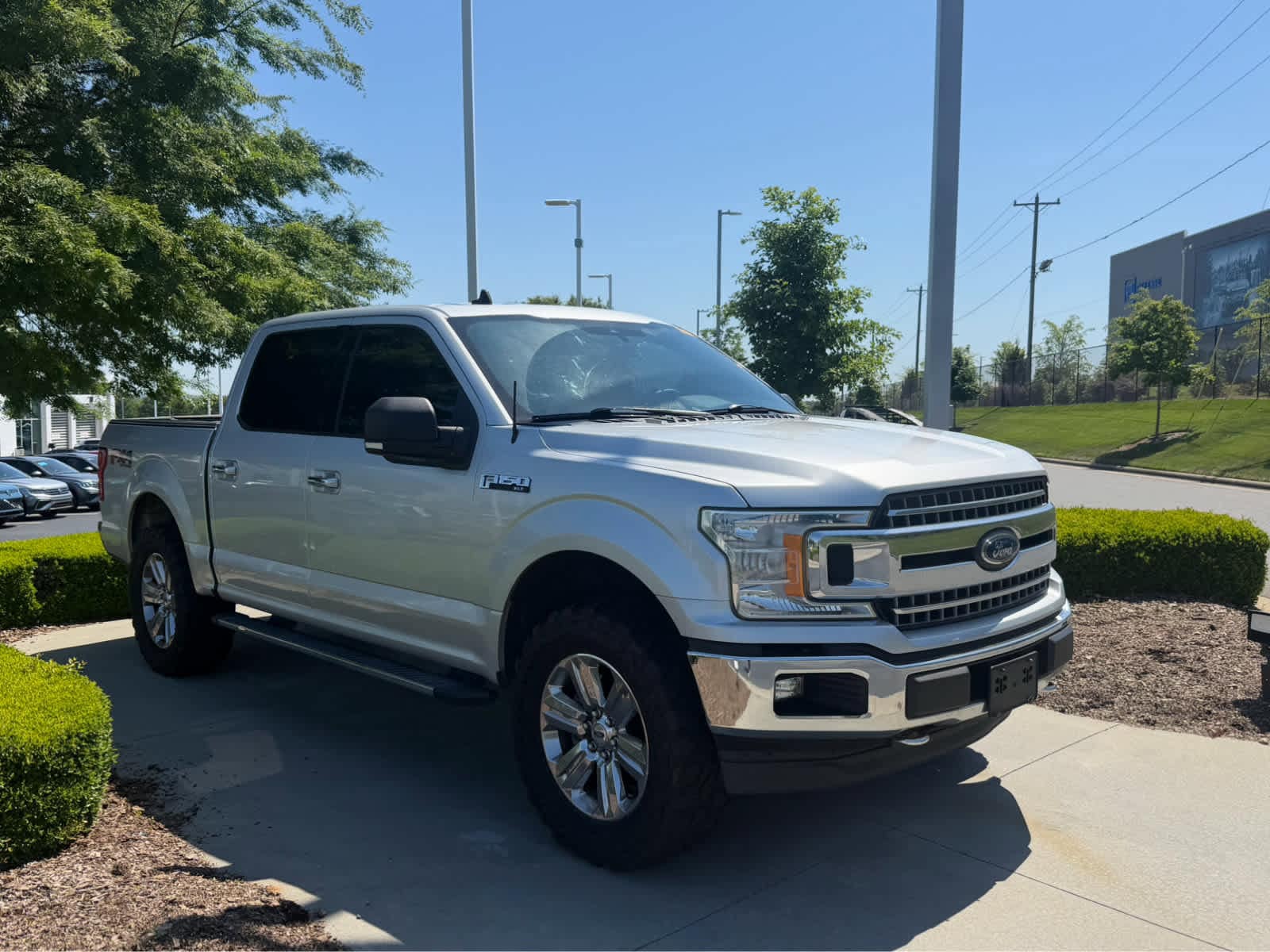 2019 Ford F-150 photo 2