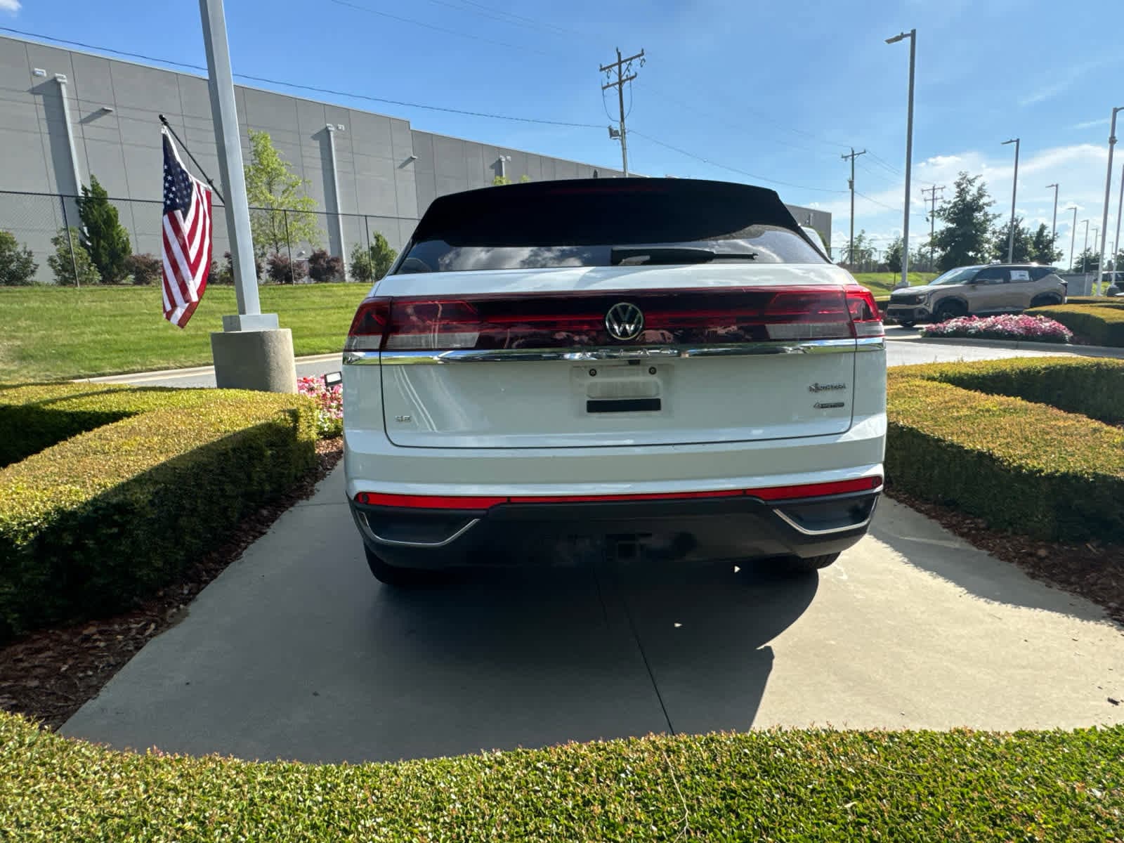 Volkswagen Atlas Cross Sport 2.0T SE W/Technology