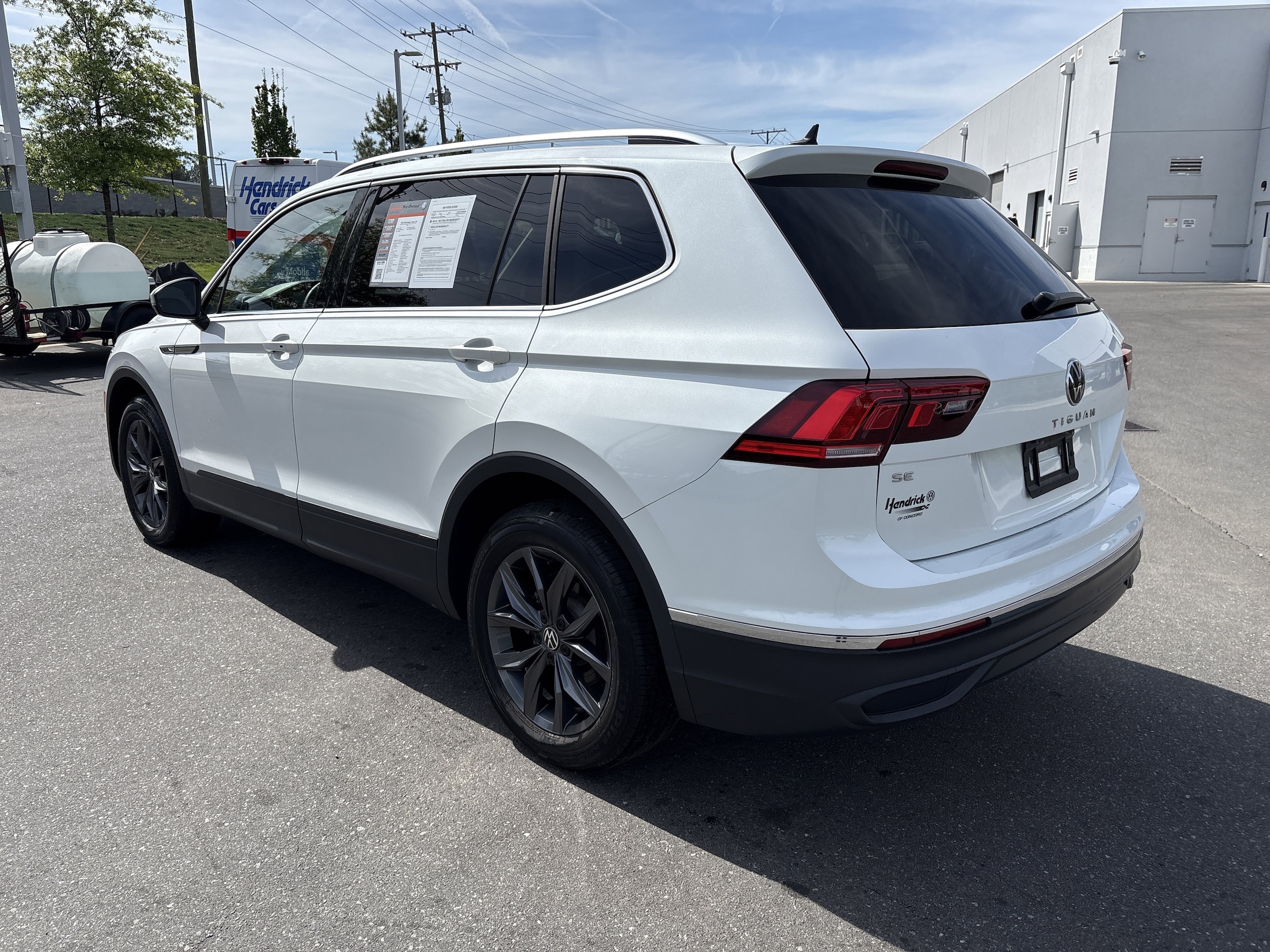 2023 Volkswagen Tiguan 2.0T SE photo 6