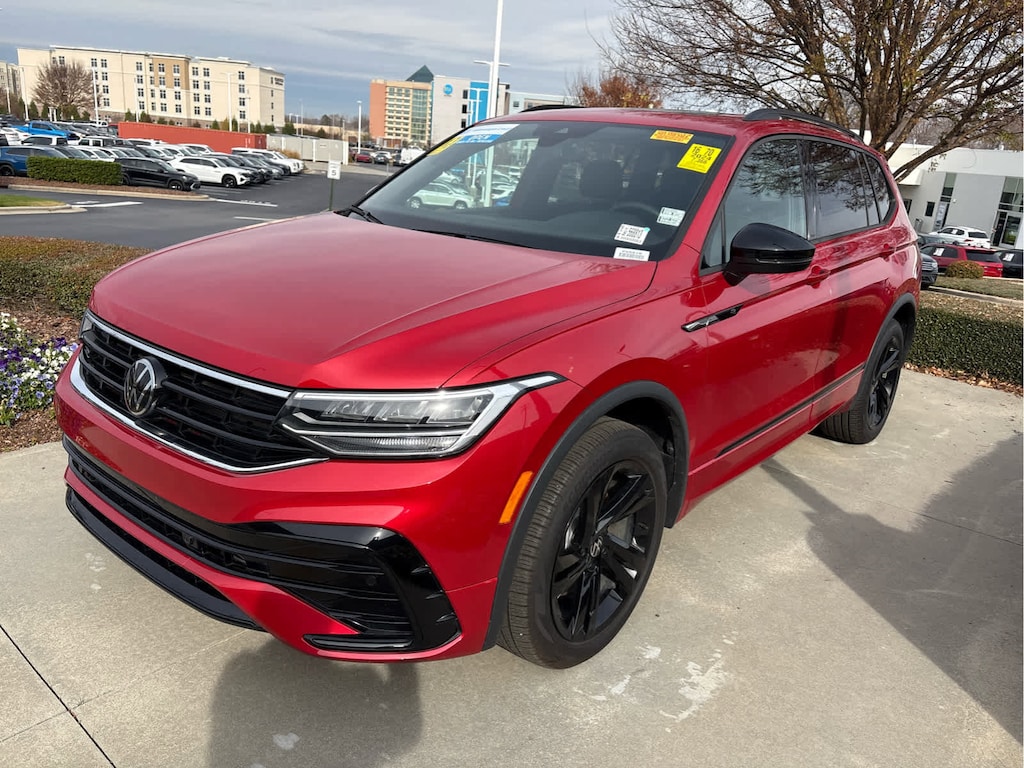 Used 2024 Volkswagen Tiguan 2.0T SE R-Line Black SUV