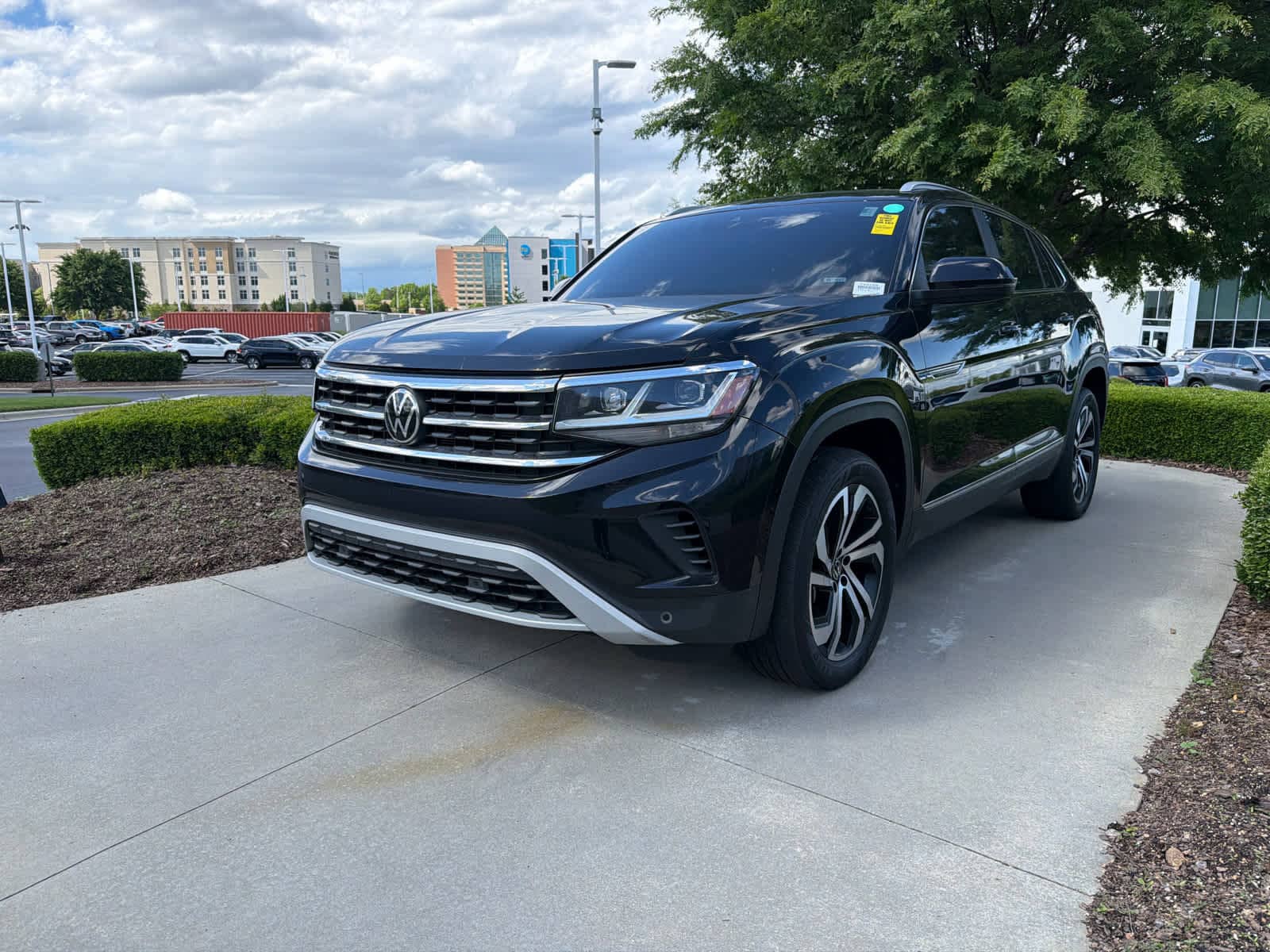 2022 Volkswagen Atlas Cross Sport 3.6L V6 SEL photo 5