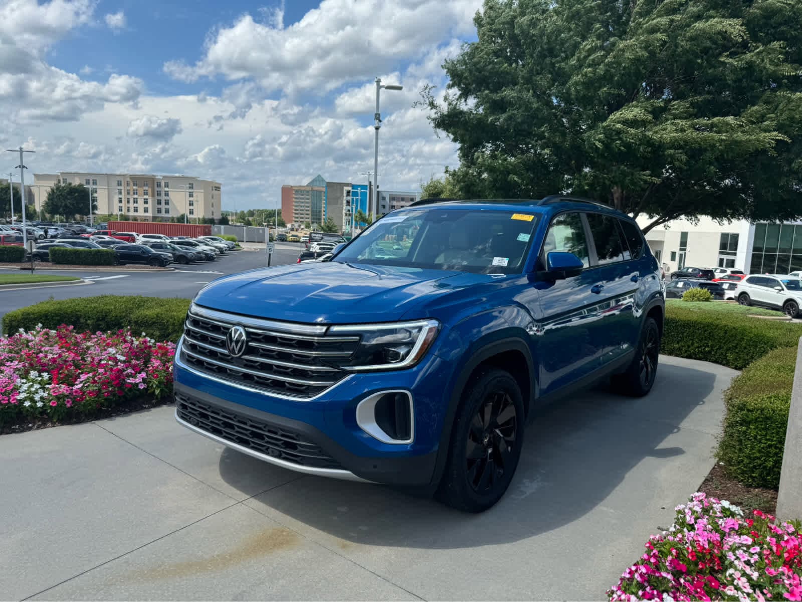 Used 2025 Volkswagen Atlas SE w/Tech with VIN 1V2KR2CA2SC504242 for sale in Concord, NC