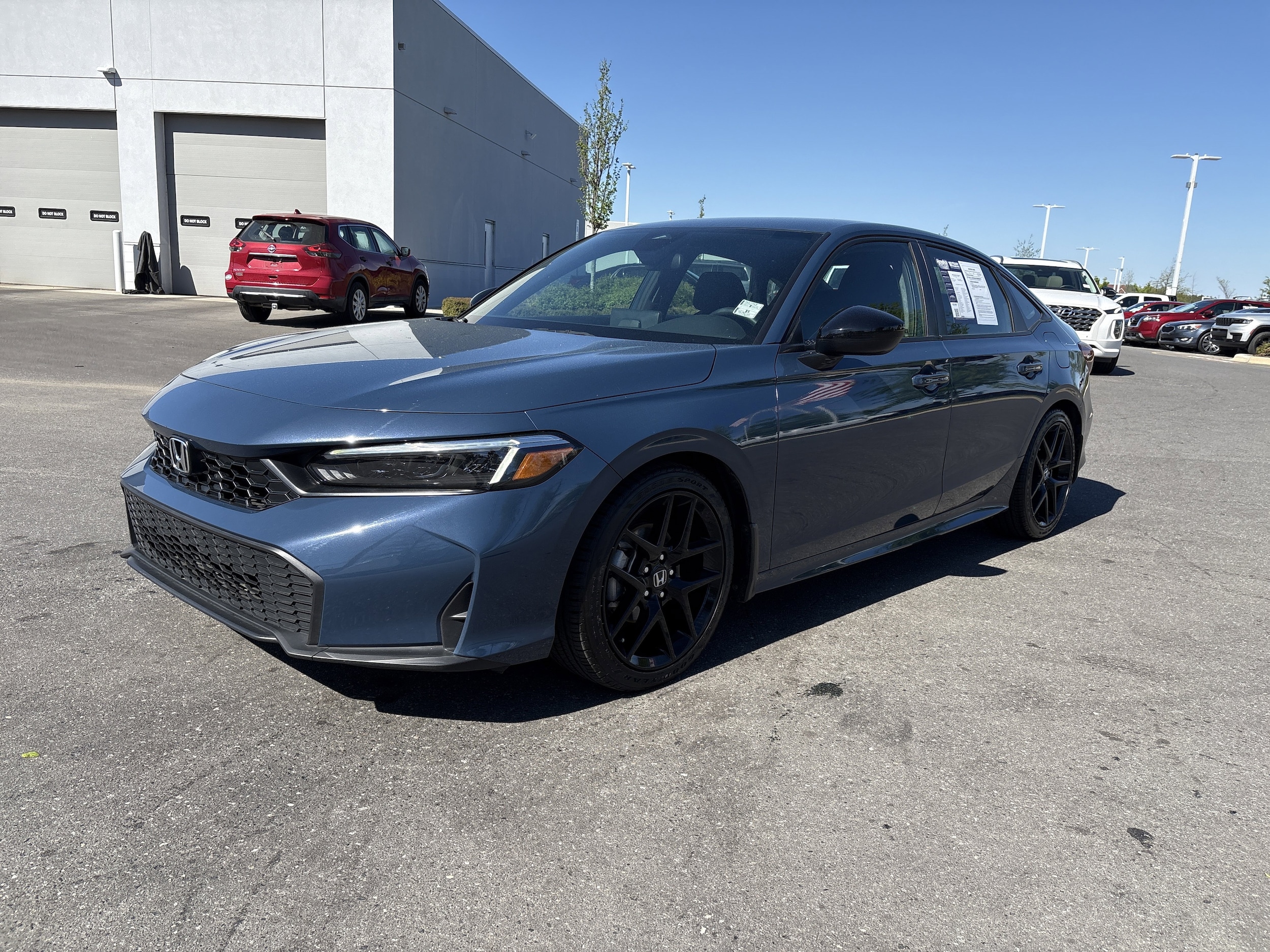 2025 Honda Civic Sport photo 4