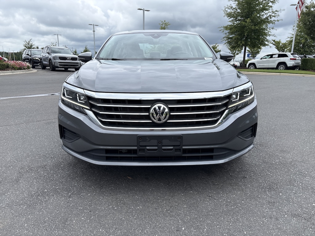 Used 2021 Volkswagen Passat 2.0T SE Sedan