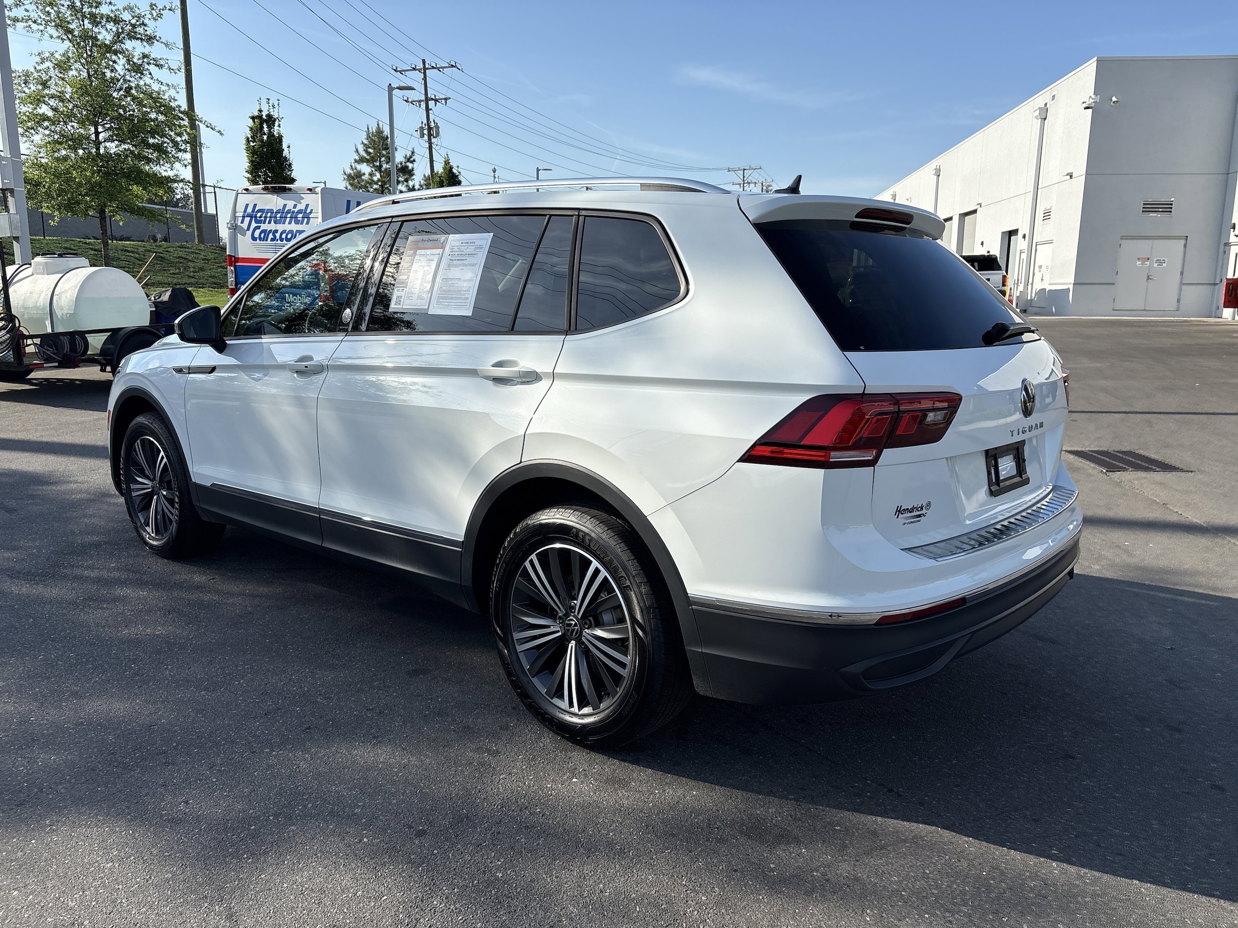 2024 Volkswagen Tiguan 2.0T Wolfsburg Edition photo 6